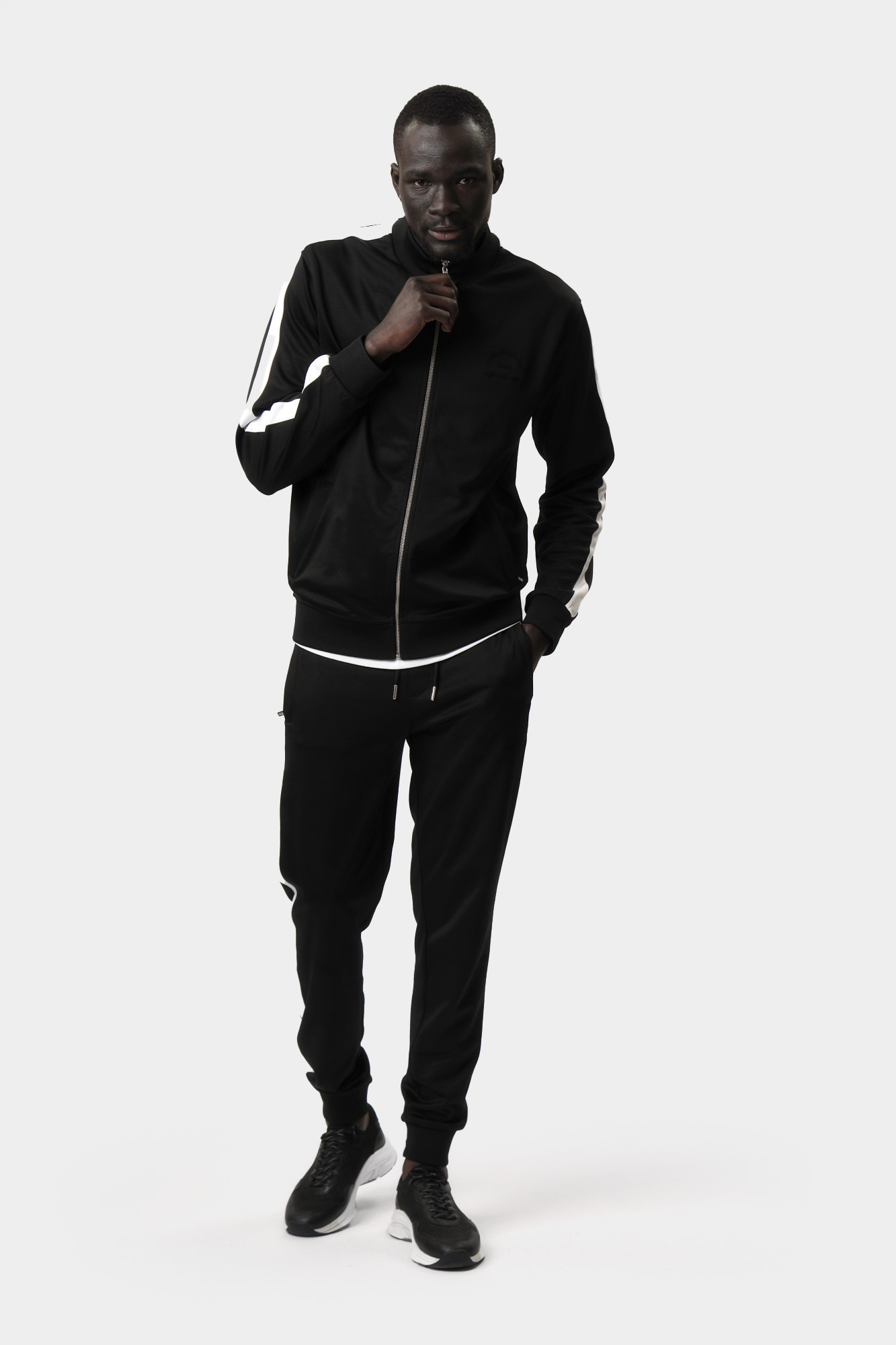 551905_705080 Толстовка Karl Lagerfeld Черный