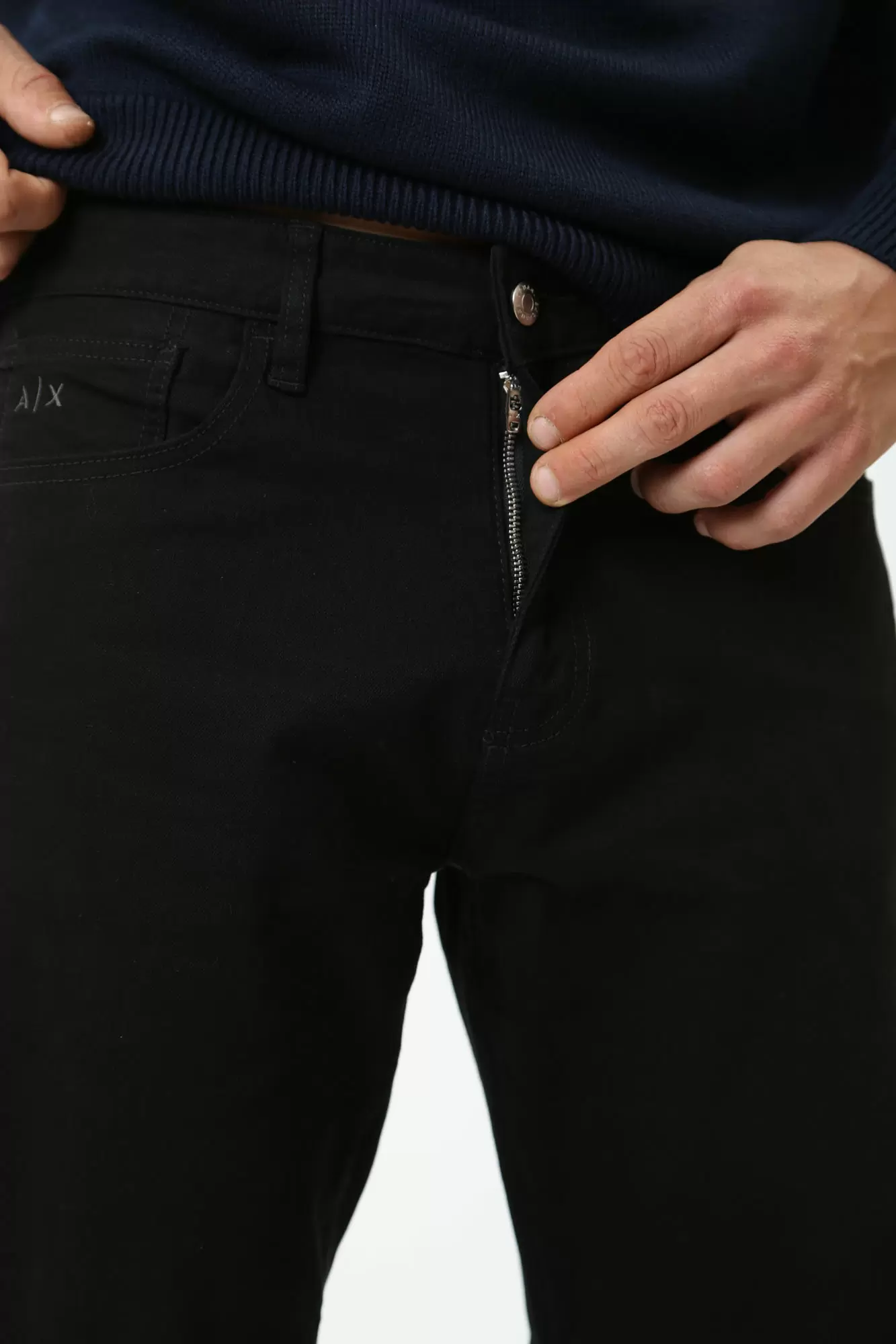 8NZJ16_Z2SBZ Брюки джинсовые Armani Exchange Черный