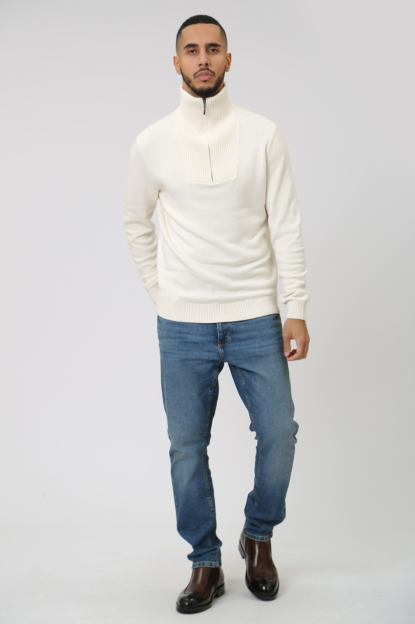 1014121 Джемпер Mustang Молочный