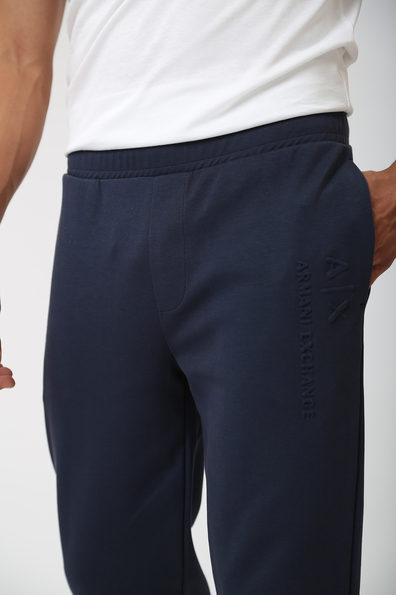 6RZPAA_ZJMAZ Брюки спортивные Armani Exchange Синий