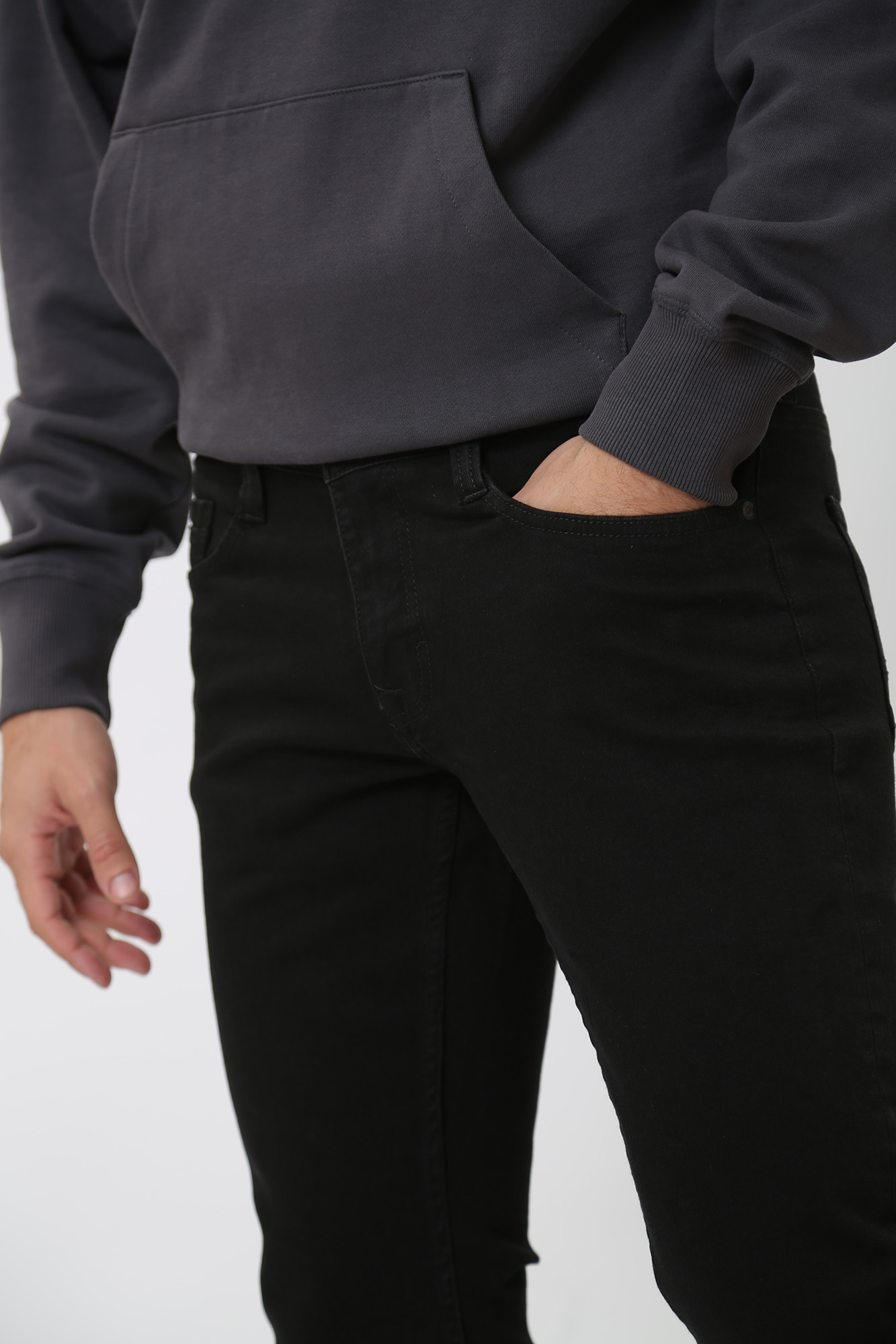 1014594-4000 Джинсы Oregon Slim  Mustang Черный