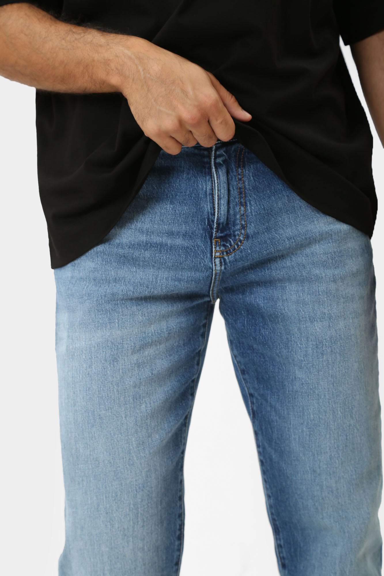 6DZJ13_Z1RSZ_1500 Брюки джинсовые Armani Exchange Синий