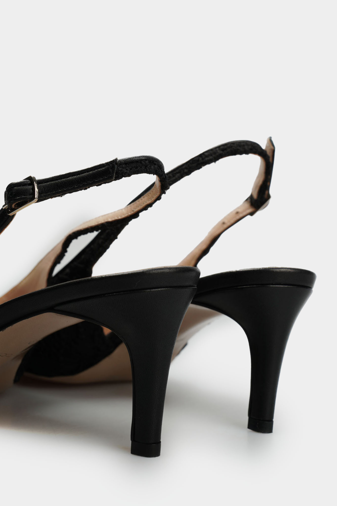 16-5497-02 Босоножки Marc Cony Черный