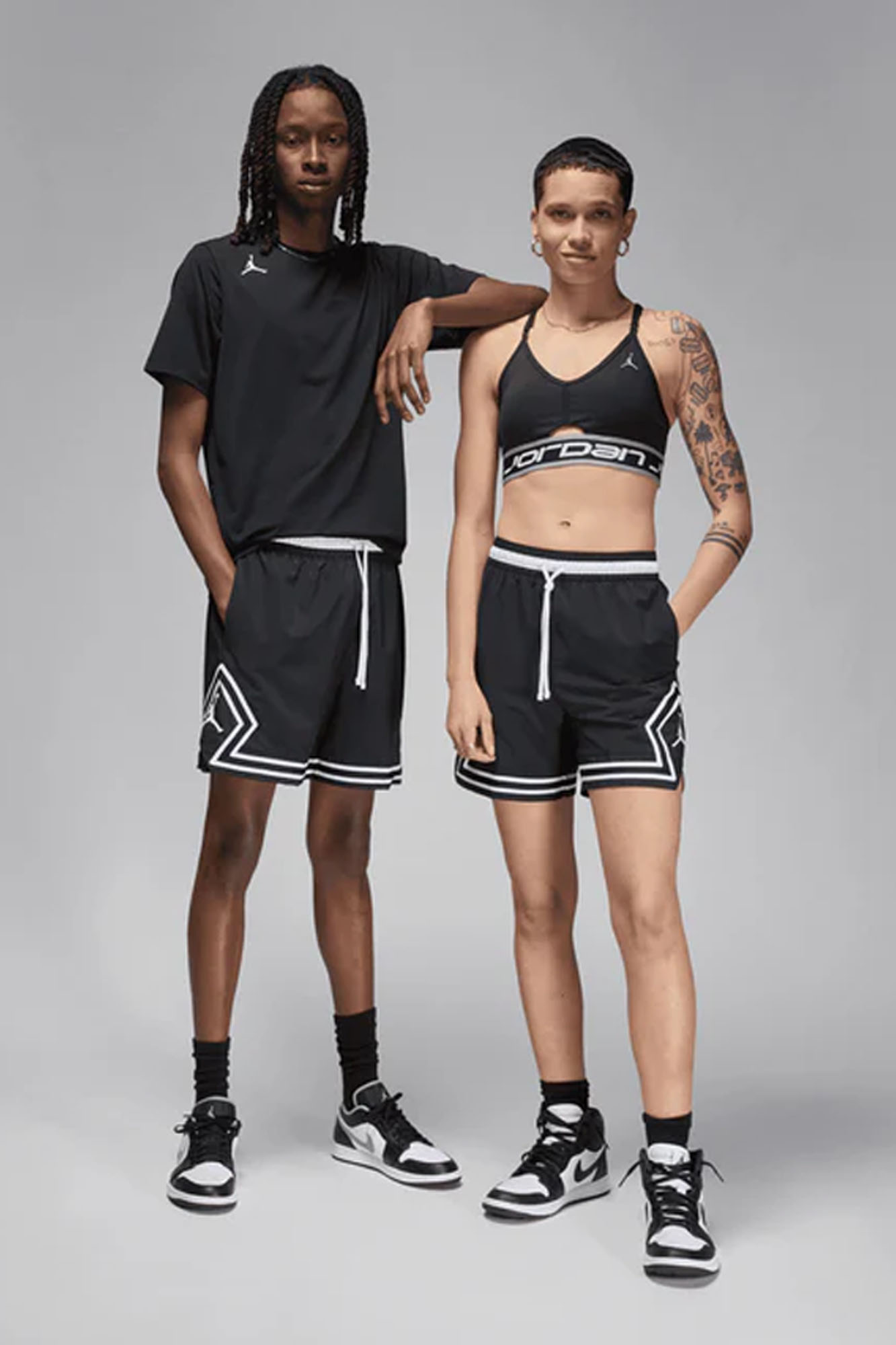 DX1487 Шорты Nike Черный