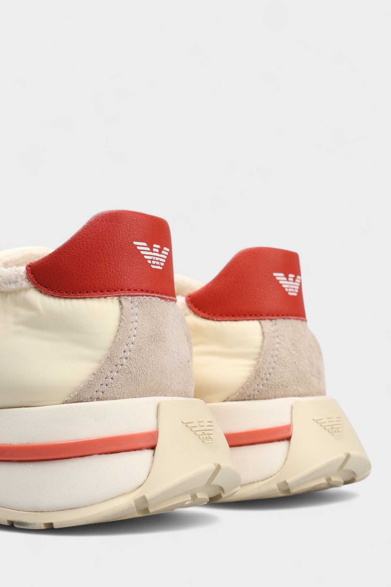 X3X231_XR366 Кеды Emporio Armani Бежевый
