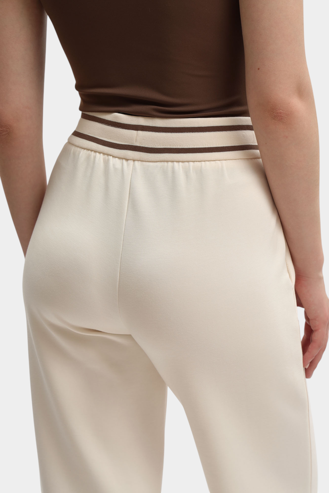 Брюки Armani Exchange Бежевый