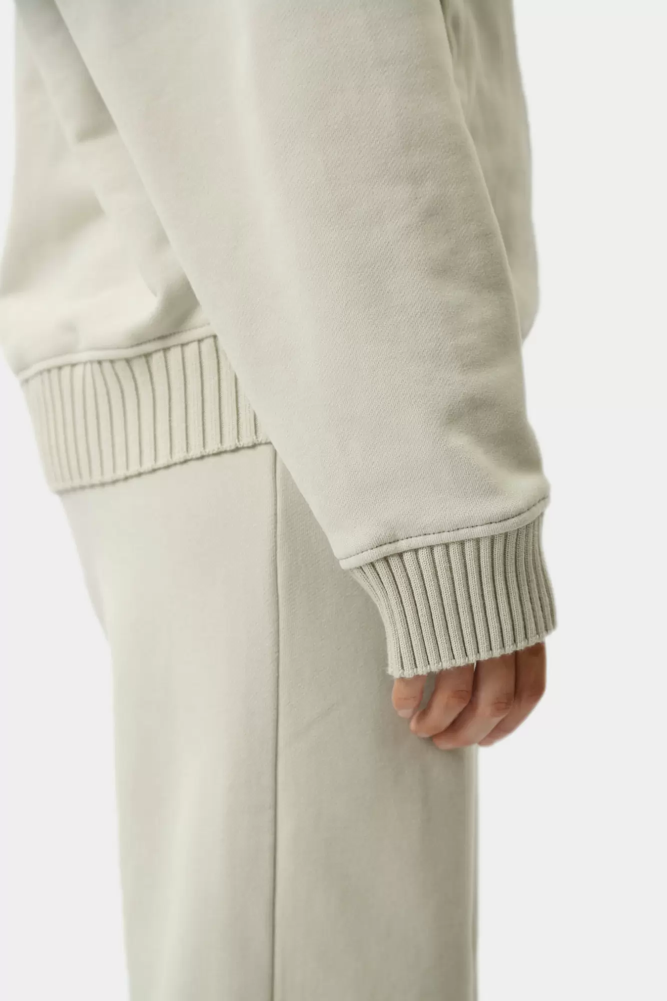 J20J224173 худи calvin klein jeans