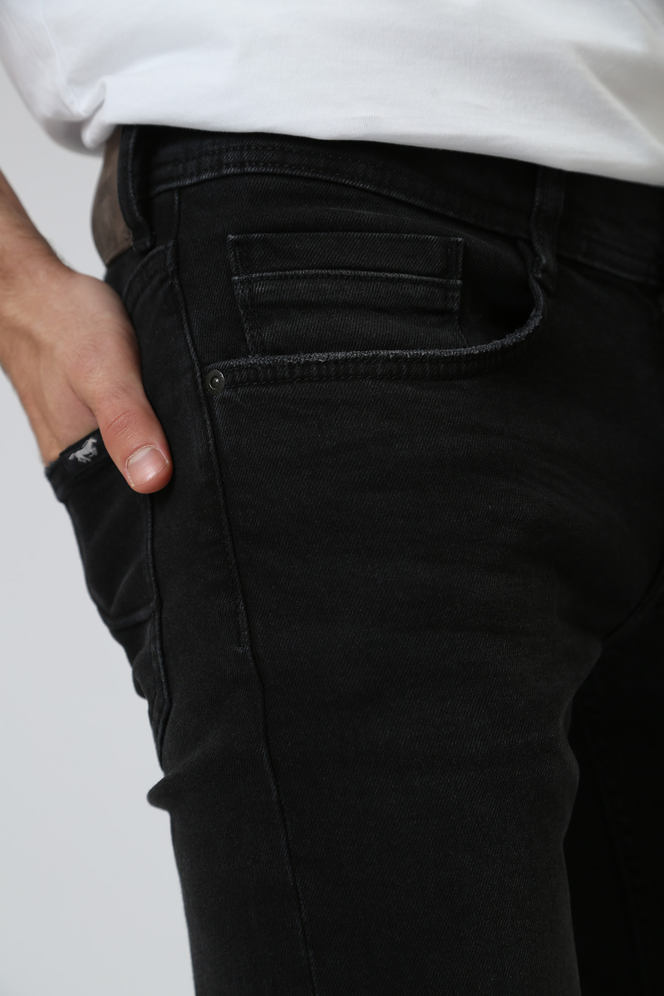 1013409-4000 Джинсы Oregon Tapered Mustang Черный