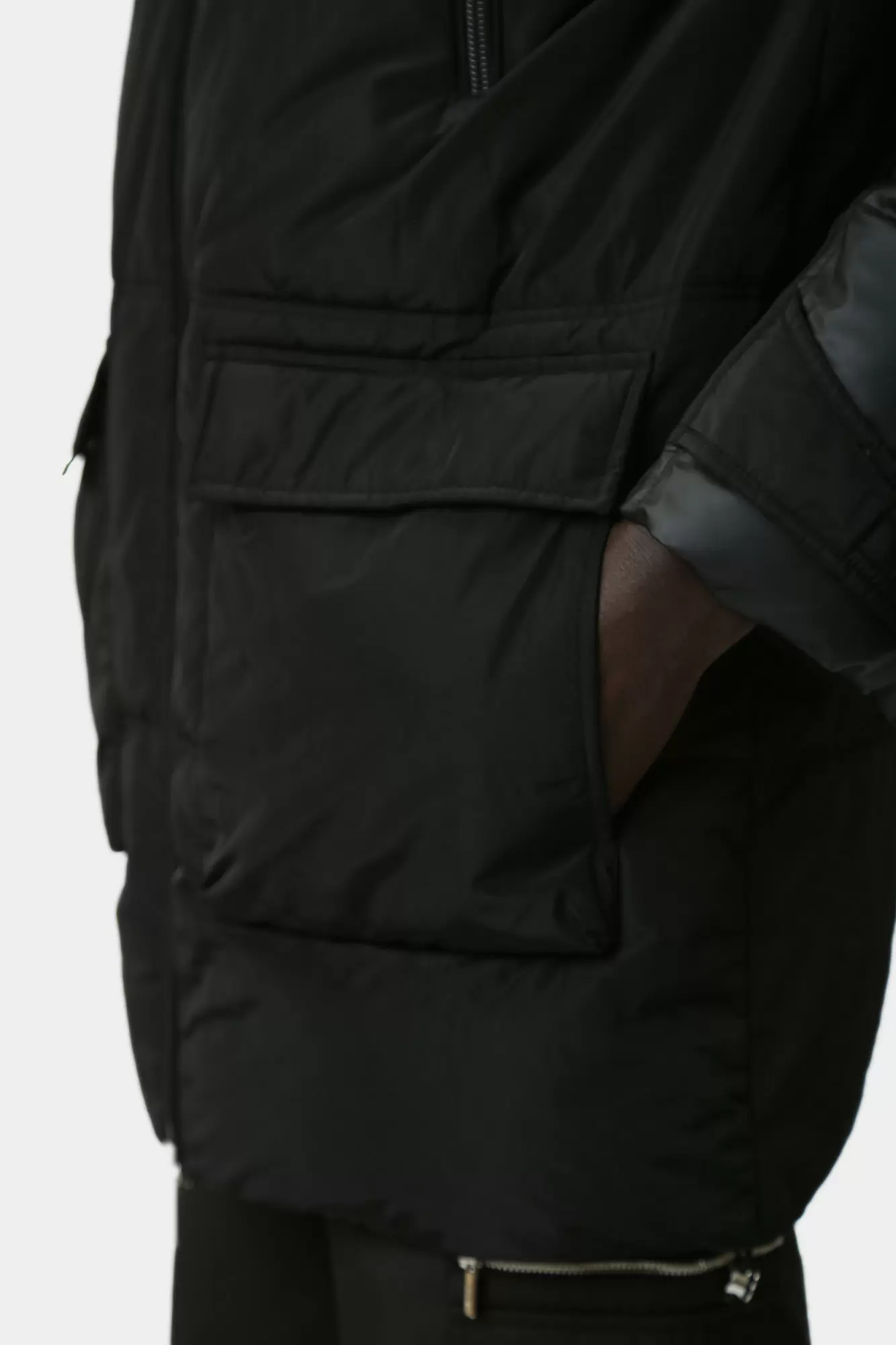 544501_455001 Куртка Karl Lagerfeld Черный