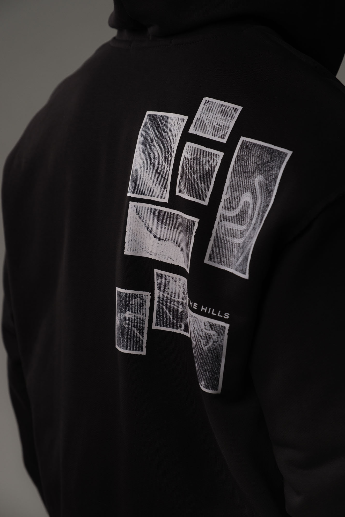 M-251-P-20-0062 Тректоп The Hills Черный