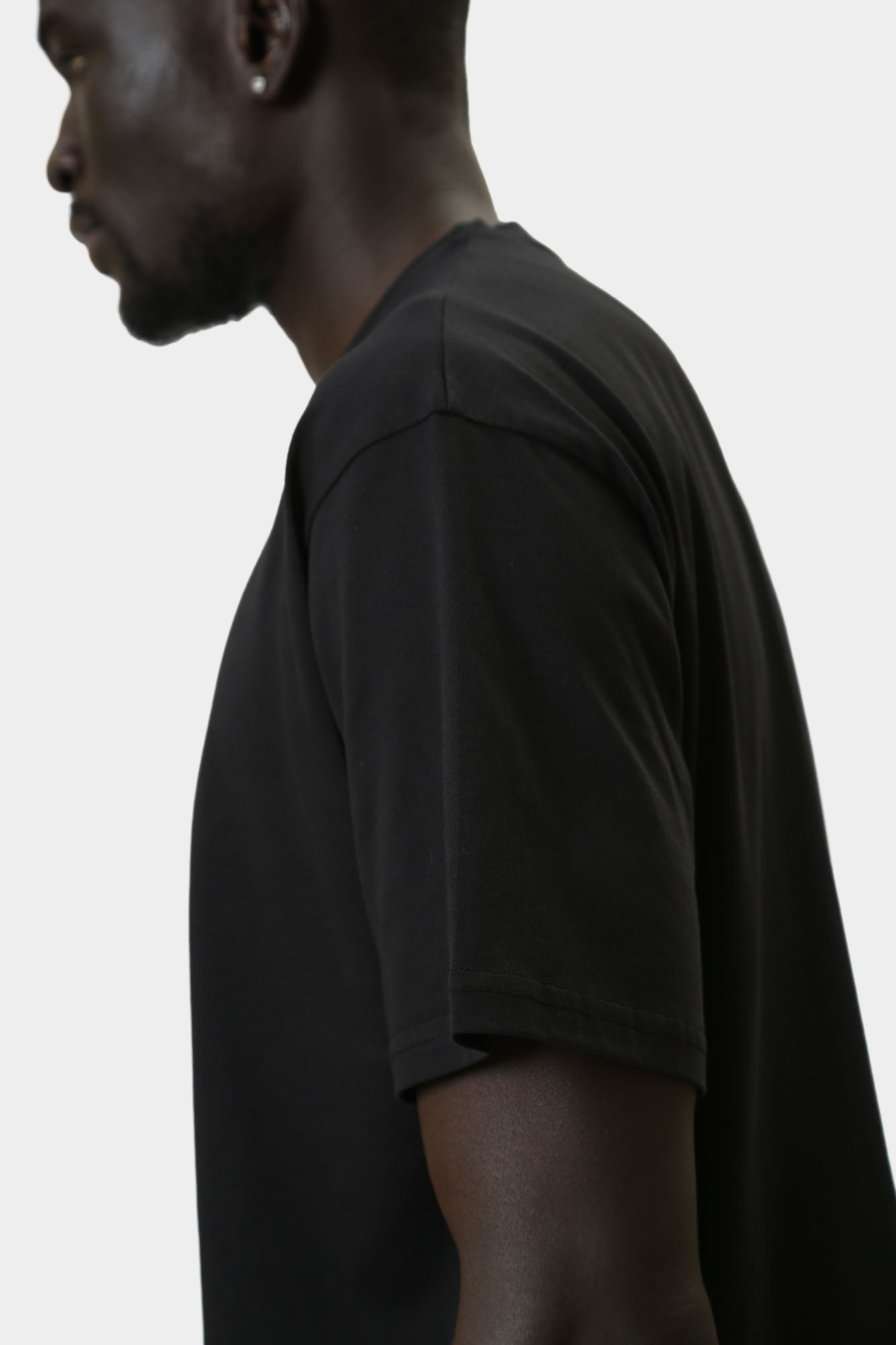 BMT0595 Футболка Bikkembergs Черный