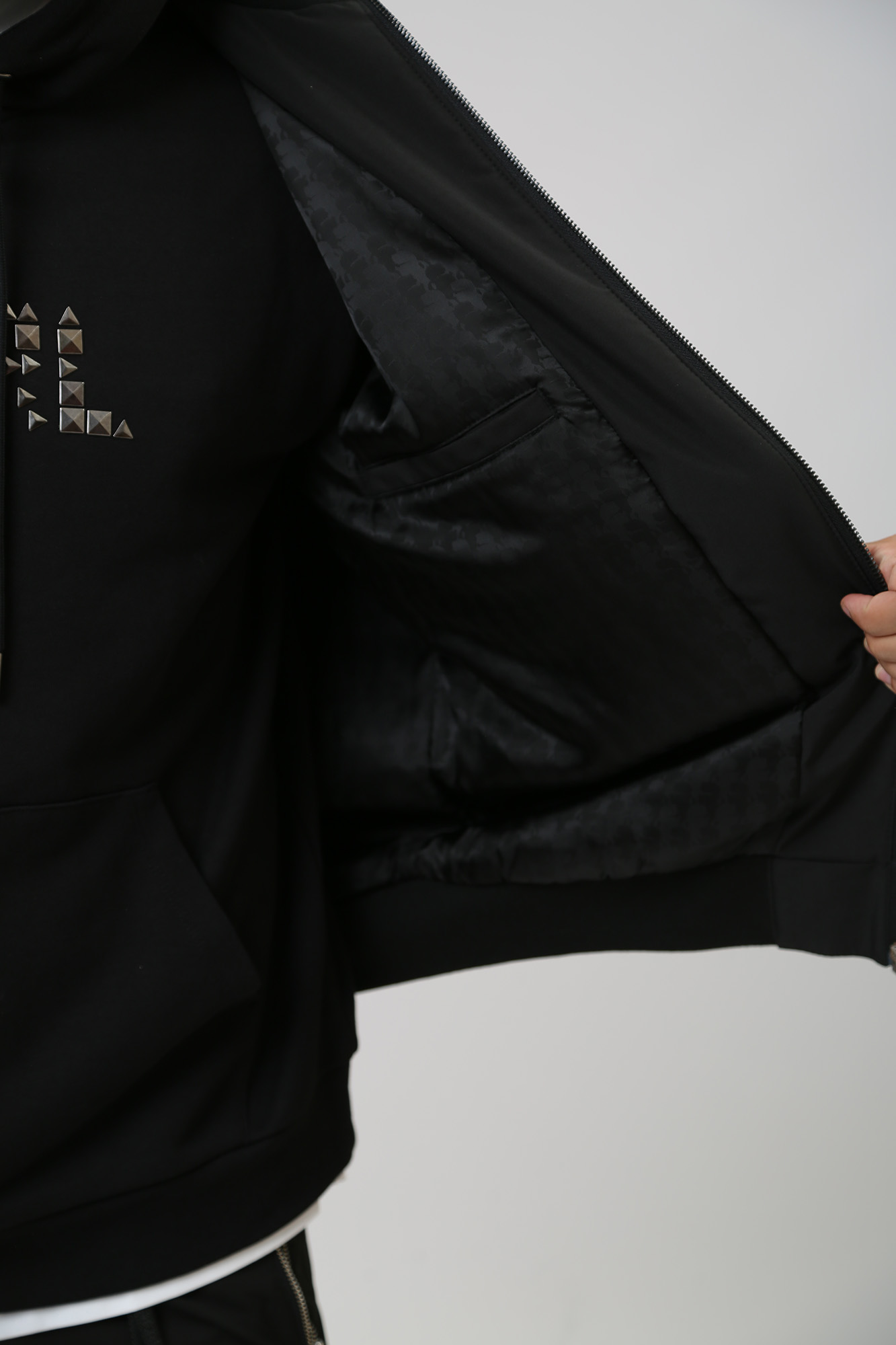 534540_505044 Бомбер Karl Lagerfeld Черный