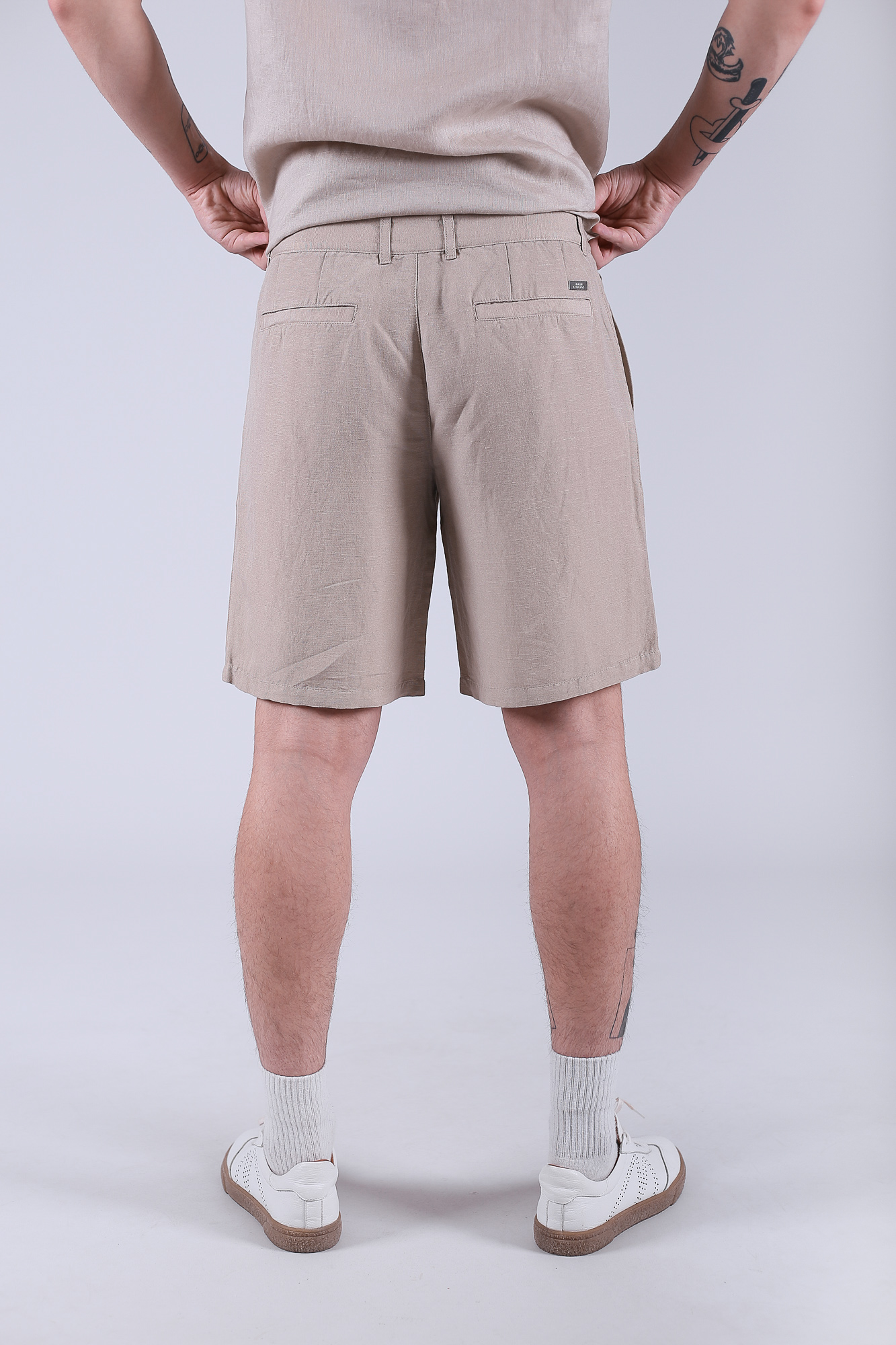 8NZS67_ZNFNZ_1724 Шорты Armani Exchange Бежевый