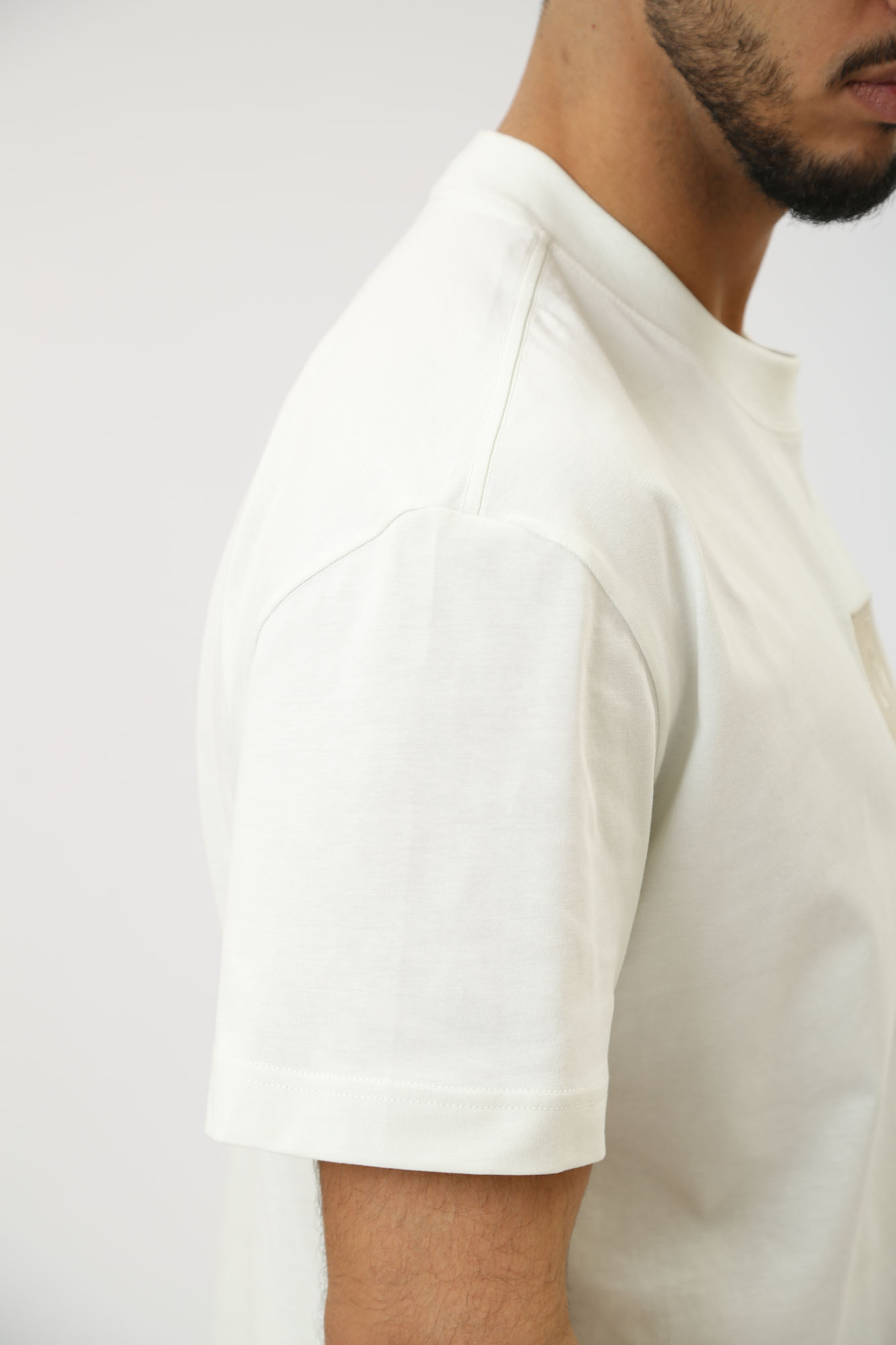 J30J325700 Футболка Calvin Klein Jeans Молочный