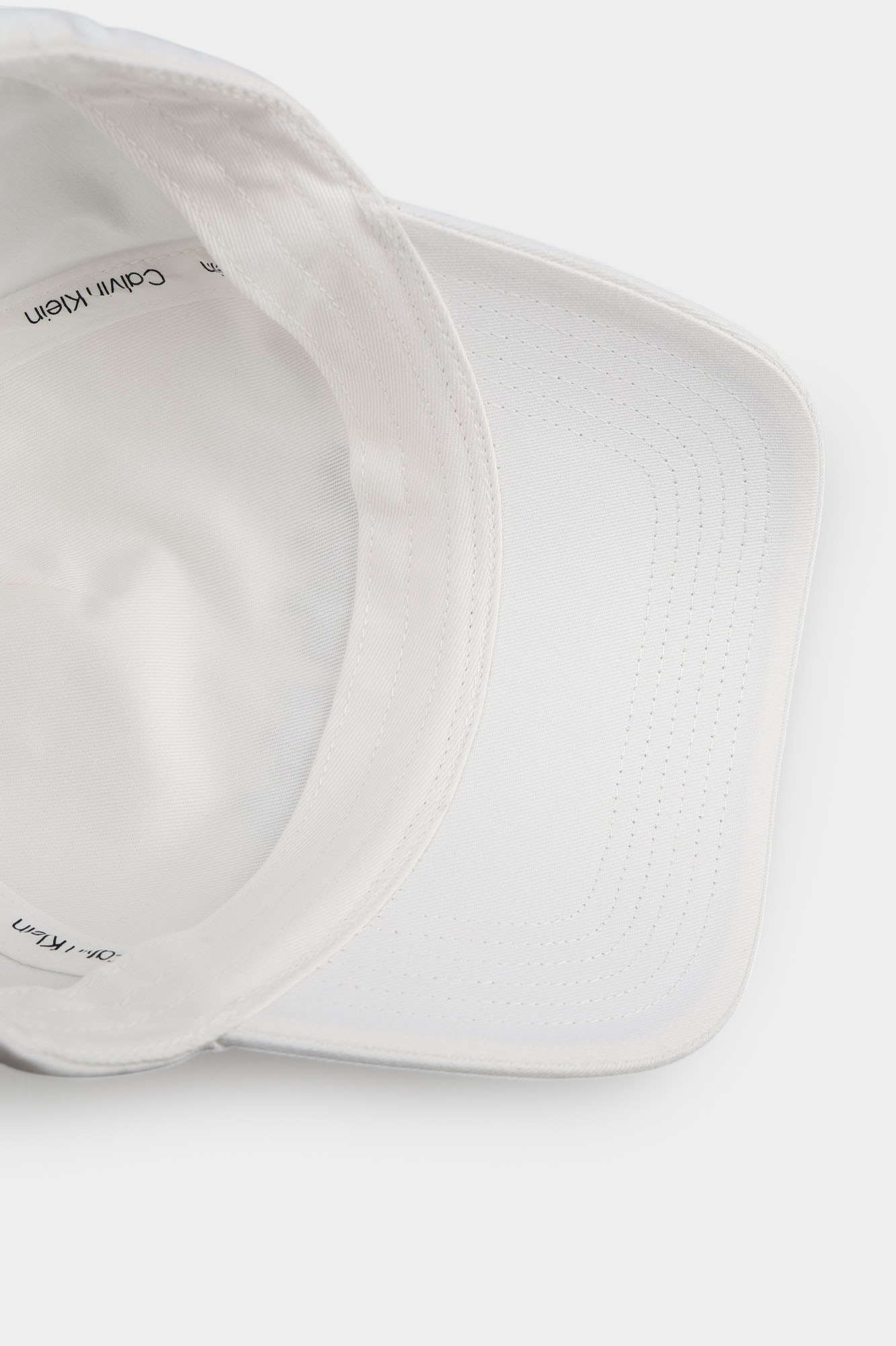 LV04G5061G Кепка Calvin Klein Jeans Белый