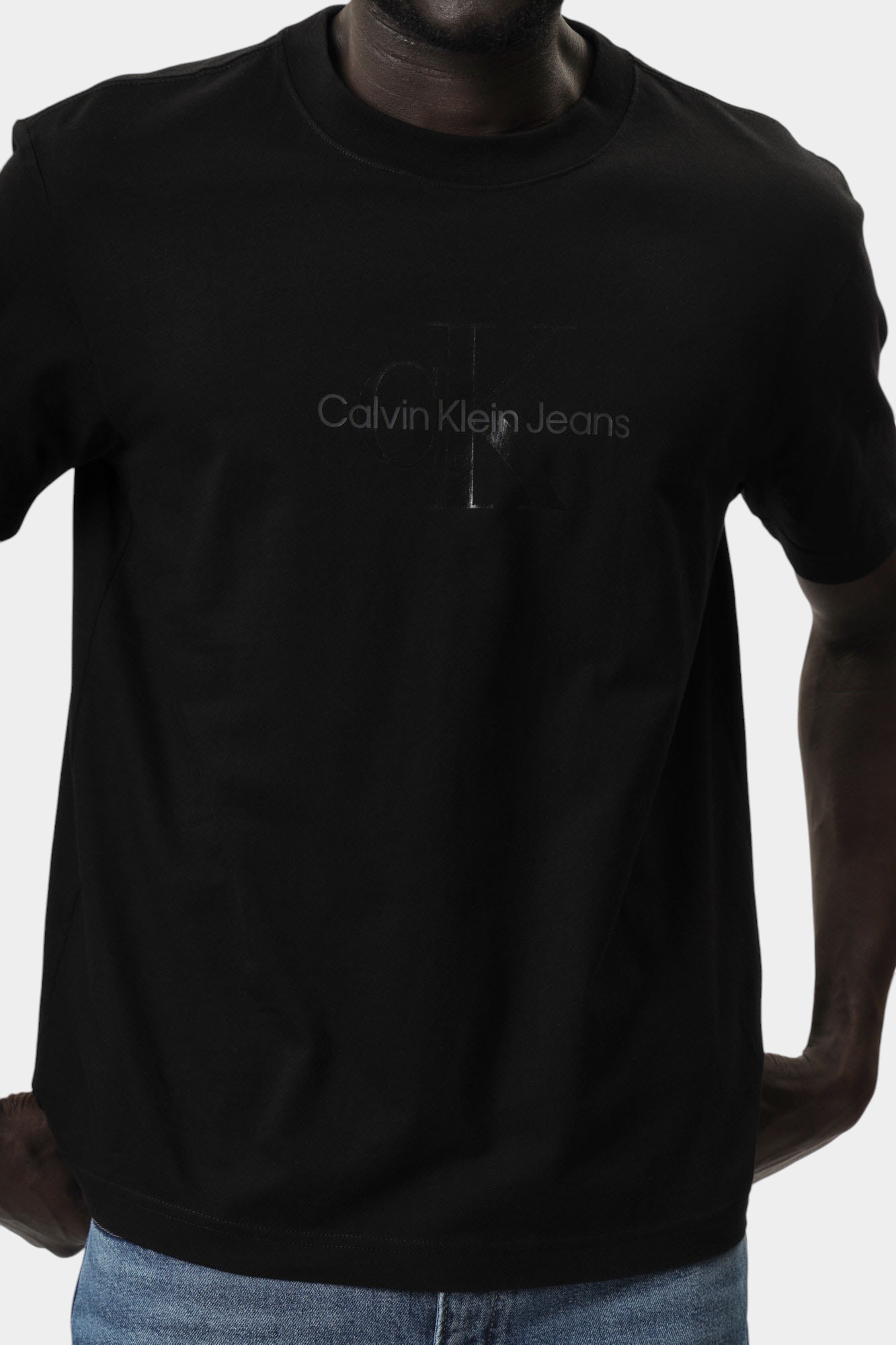 J30J327109 Футболка Calvin Klein Jeans Черный