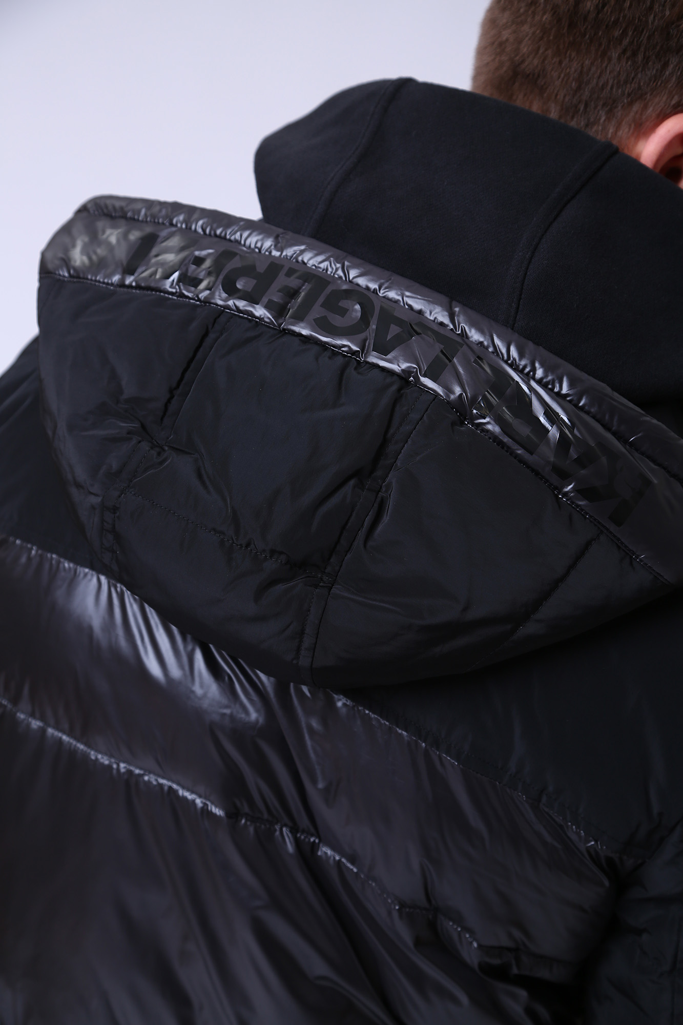 524503_505006 Куртка пуховая Karl Lagerfeld Черный