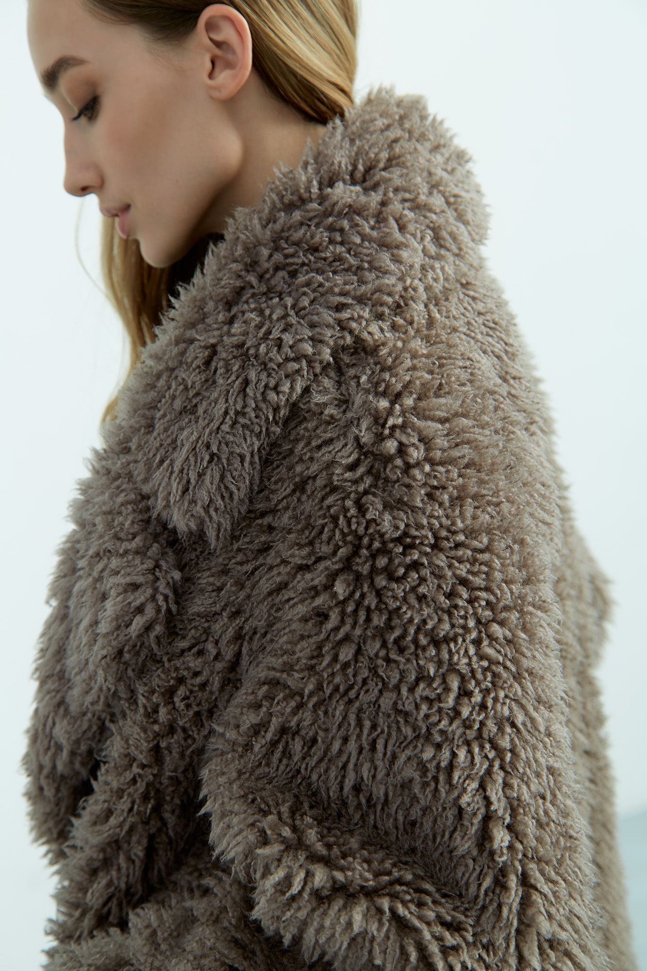 W-232-PLO-10721-330 шуба the hills 