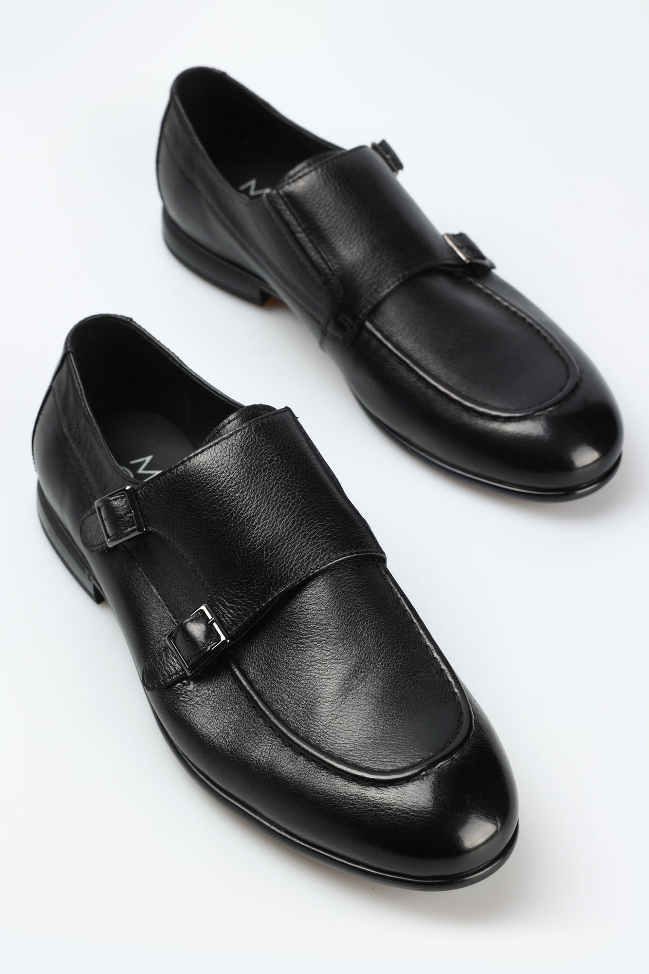 MC17296 Туфли Marc Cony Черный