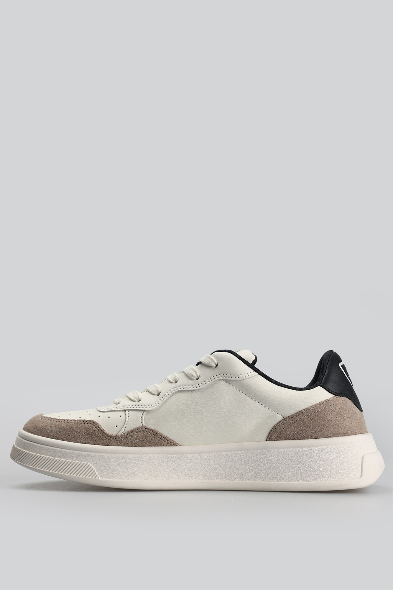 XUX148_XV601 Кеды Armani Exchange Белый