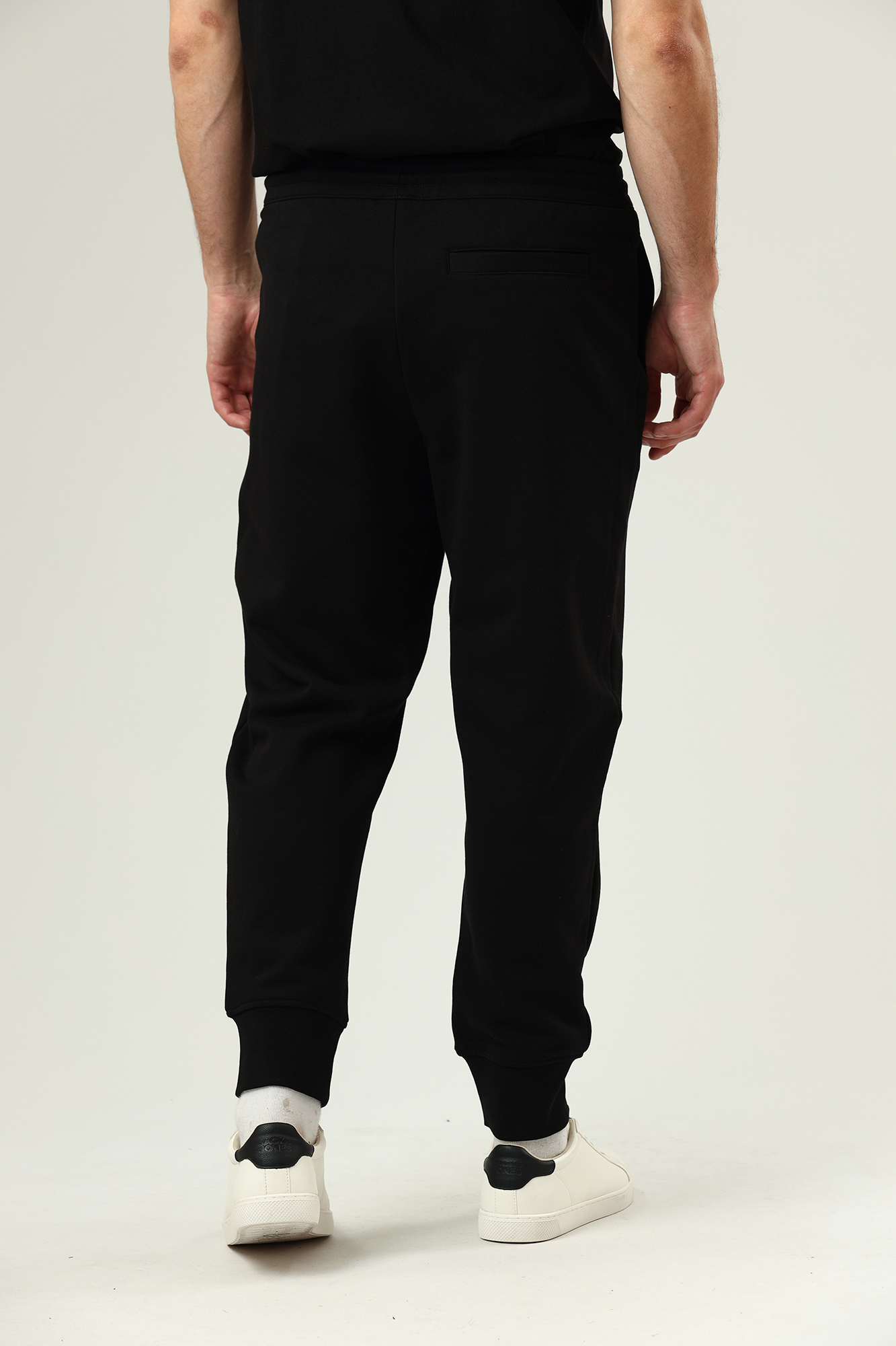 3LZPGG_ZJ1ZZ Брюки спортивные джоггеры Armani Exchange Черный