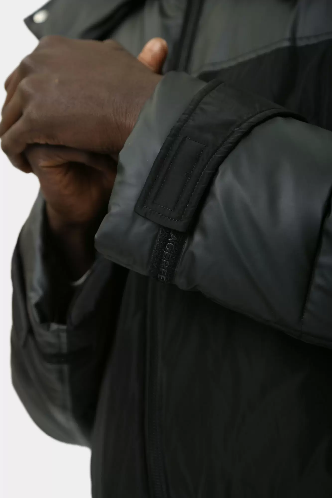 544501_455001 Куртка Karl Lagerfeld Черный