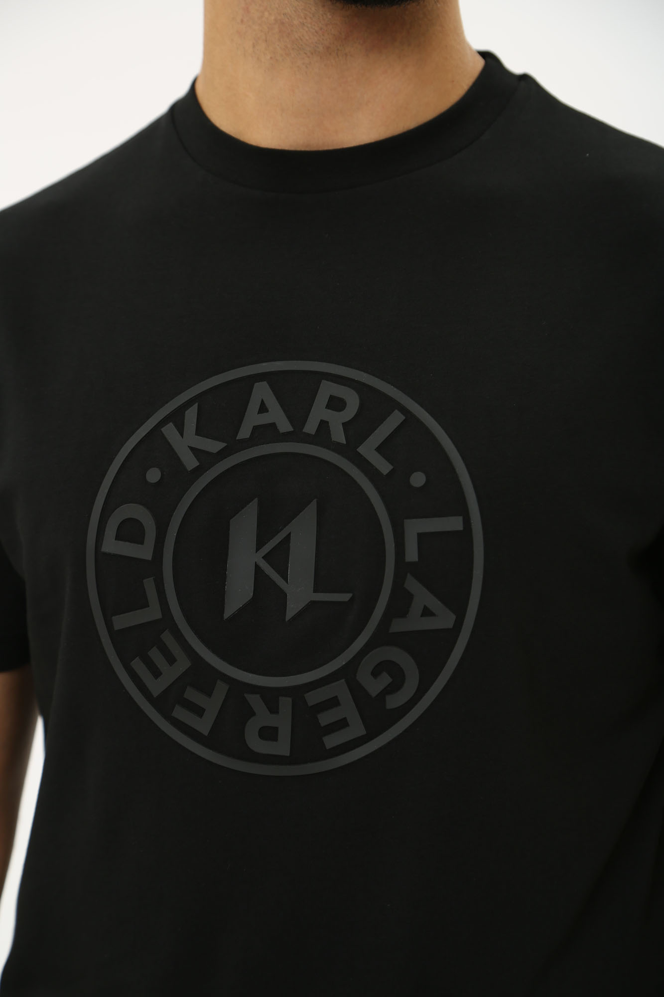 543221_75508 Футболка Karl Lagerfeld Черный