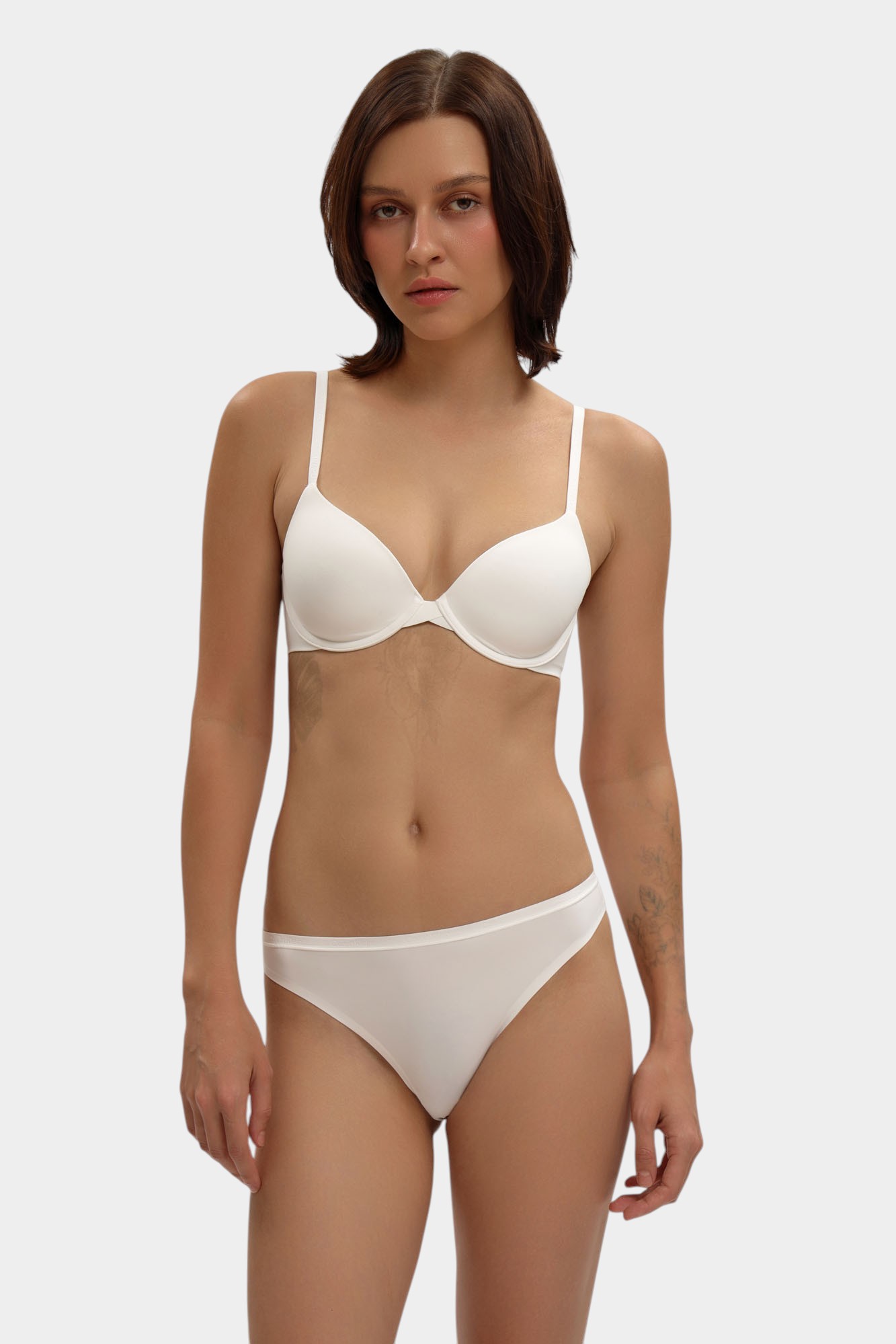 LV000F3837 бюстгалтер calvin klein underwear 