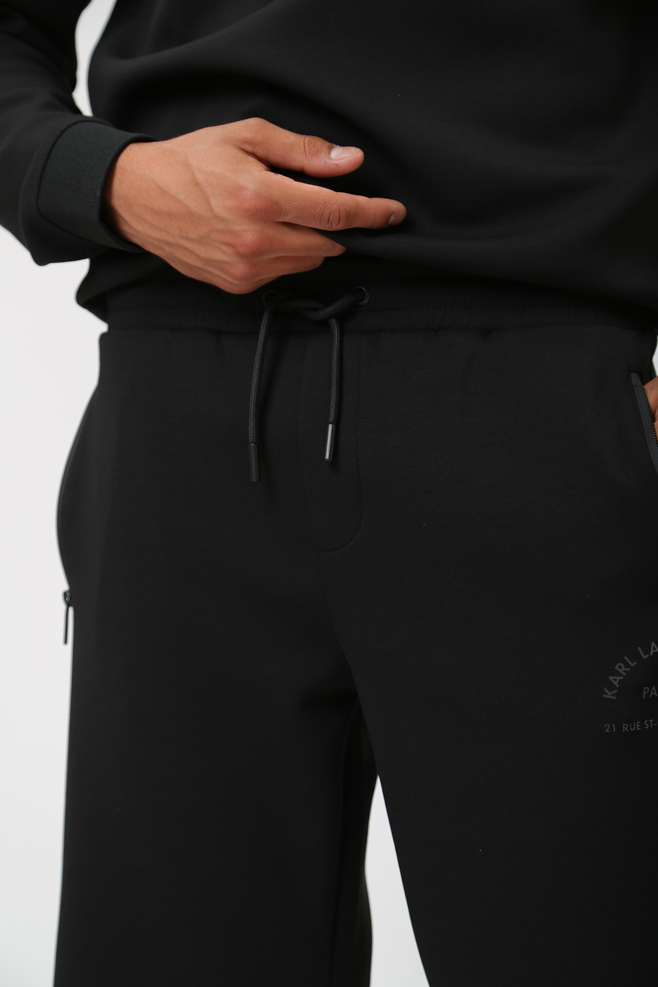 533902_705073 Шорты трикотажные Karl Lagerfeld Черный