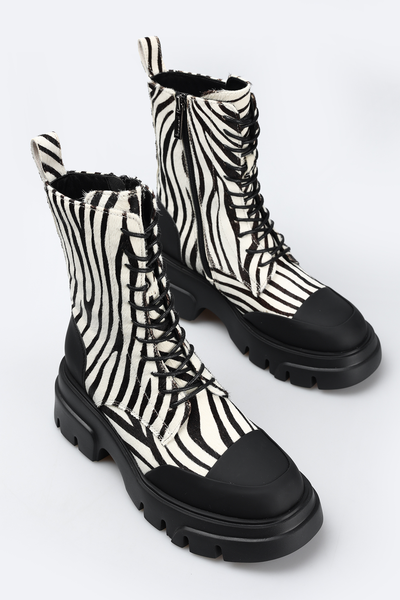 GL1872-760-3  Ботинки женские Ботильоны Graciana Черный