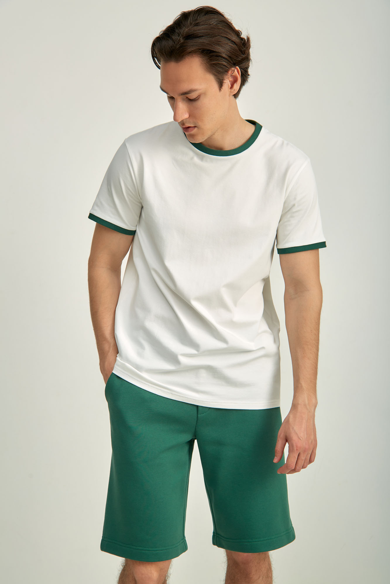 M-241-P-20-0087 Шорты The Hills Зеленый