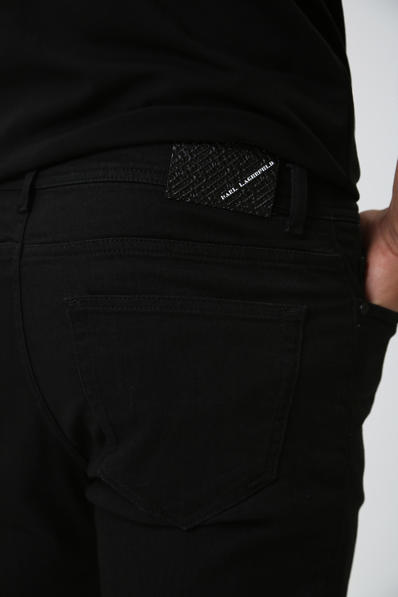 533831_265840 Брюки джинсовые Karl Lagerfeld Черный