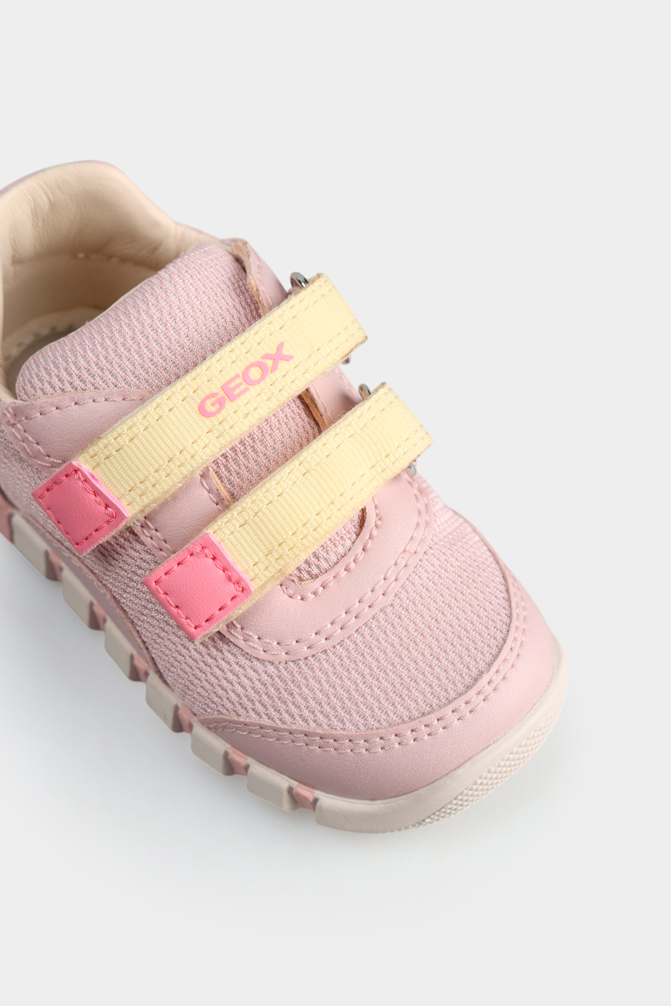 Кроссовки Geox Розовый