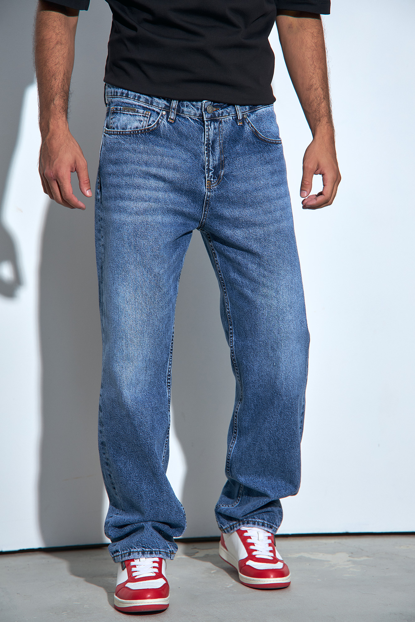 VM-232-33-012 Джинсы Straight Van Mich Голубой