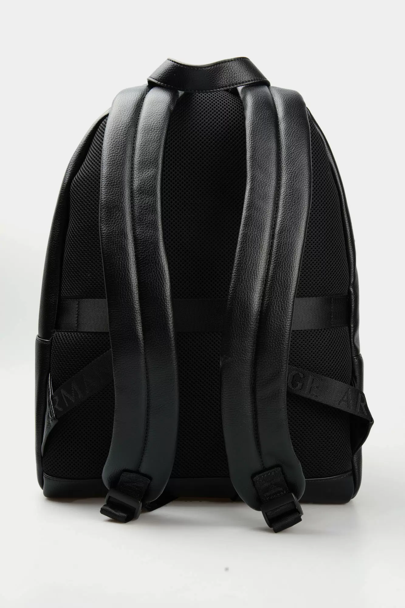 952689_4F884 Рюкзак Armani Exchange Черный