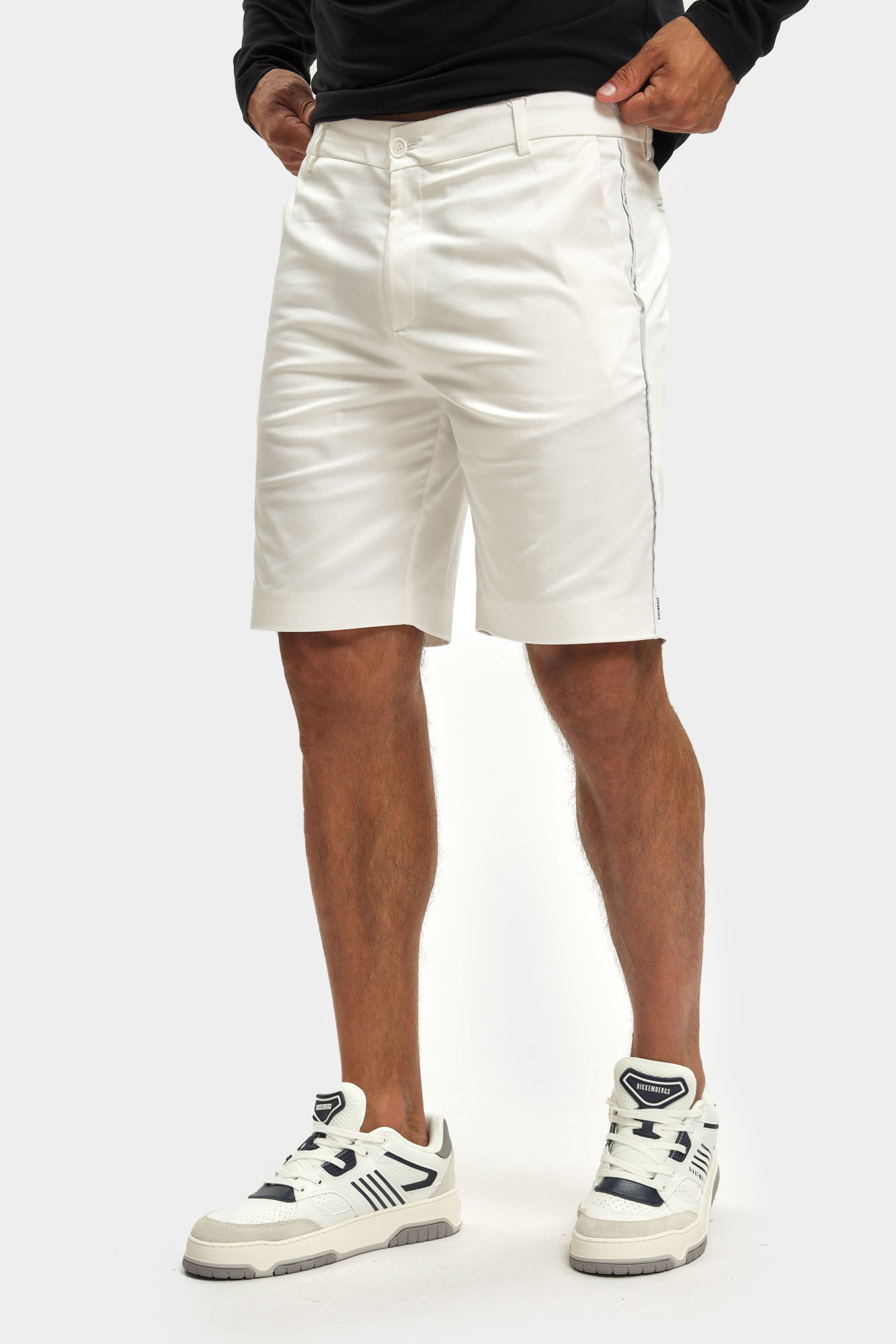 BMP0885 Шорты Bikkembergs Белый