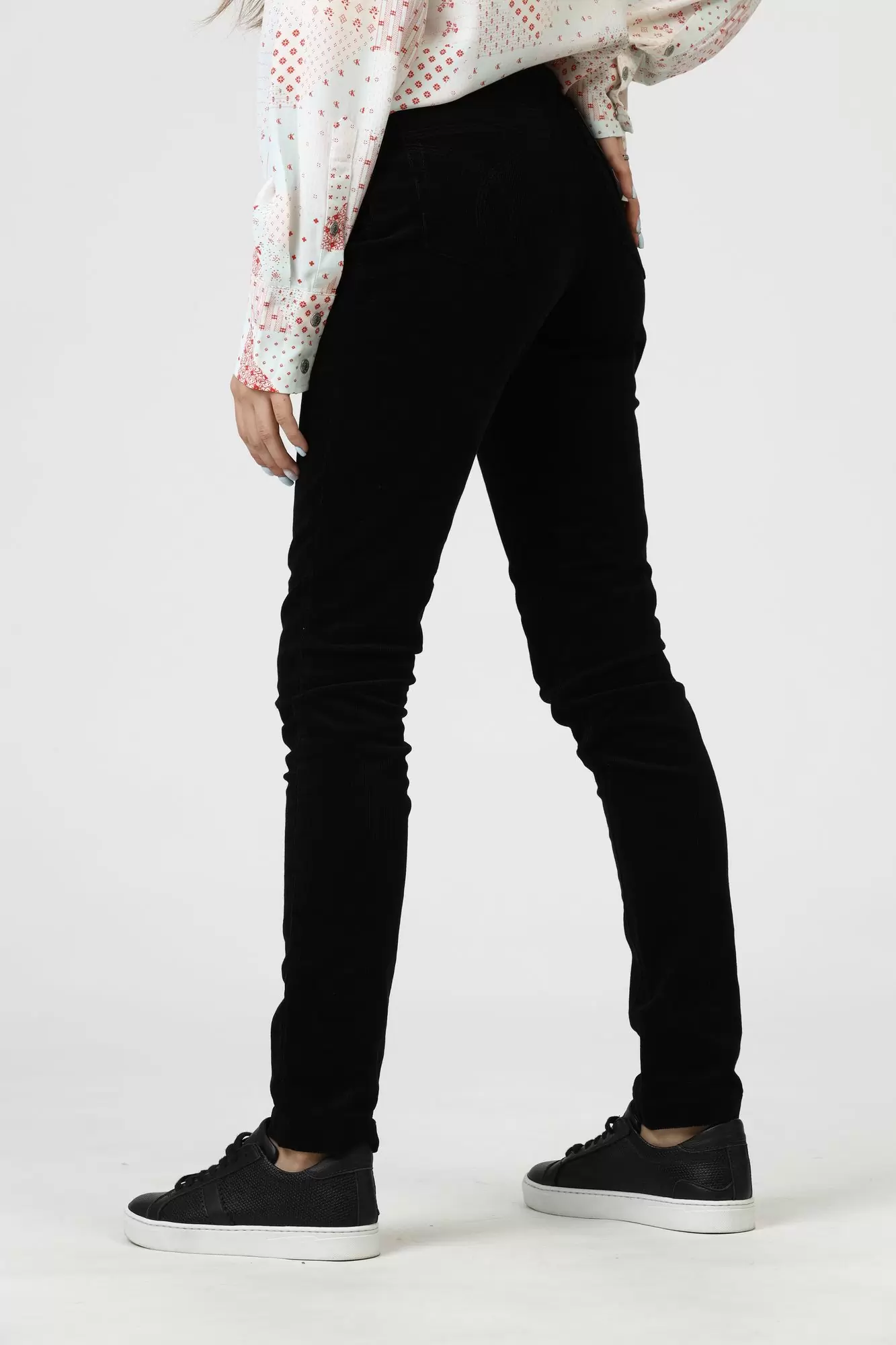 J20J212213_ брюки calvin klein jeans 