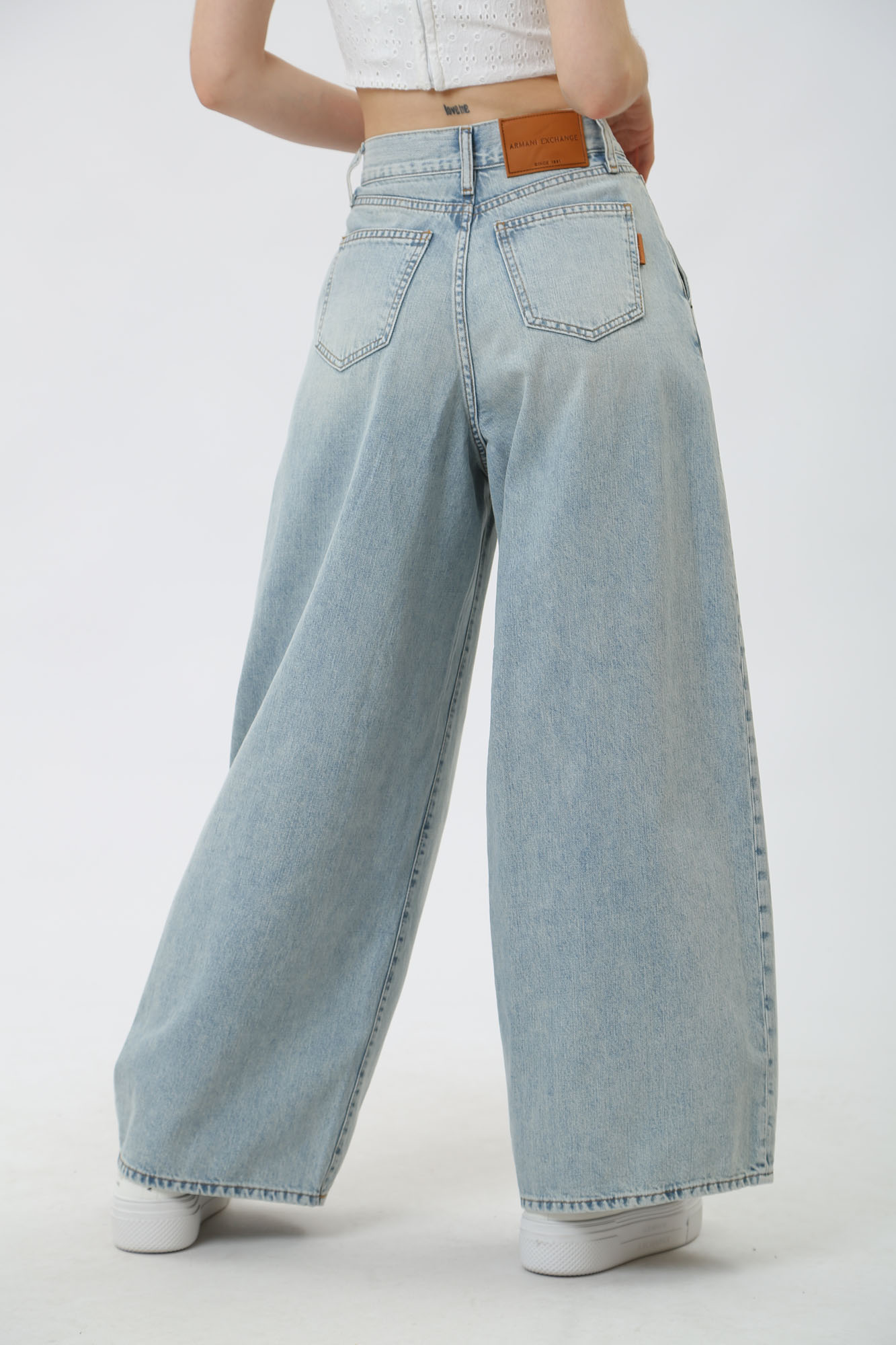 3DYJ33_Y27CZ брюки джинсовые armani exchange 
