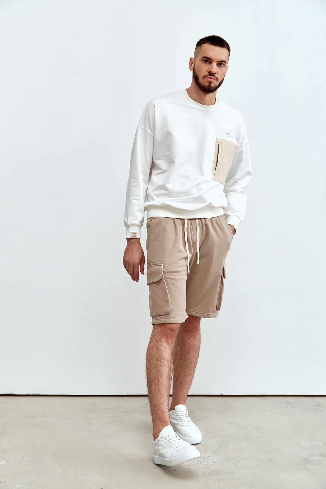 M-231-QW-13021 Шорты The Hills Серый