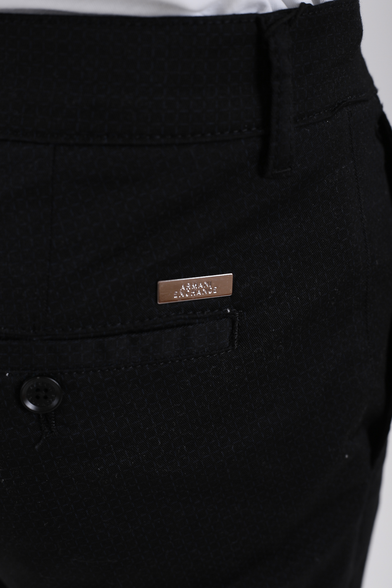 3LZP14_ZNVNZ Брюки чиносы Armani Exchange Черный