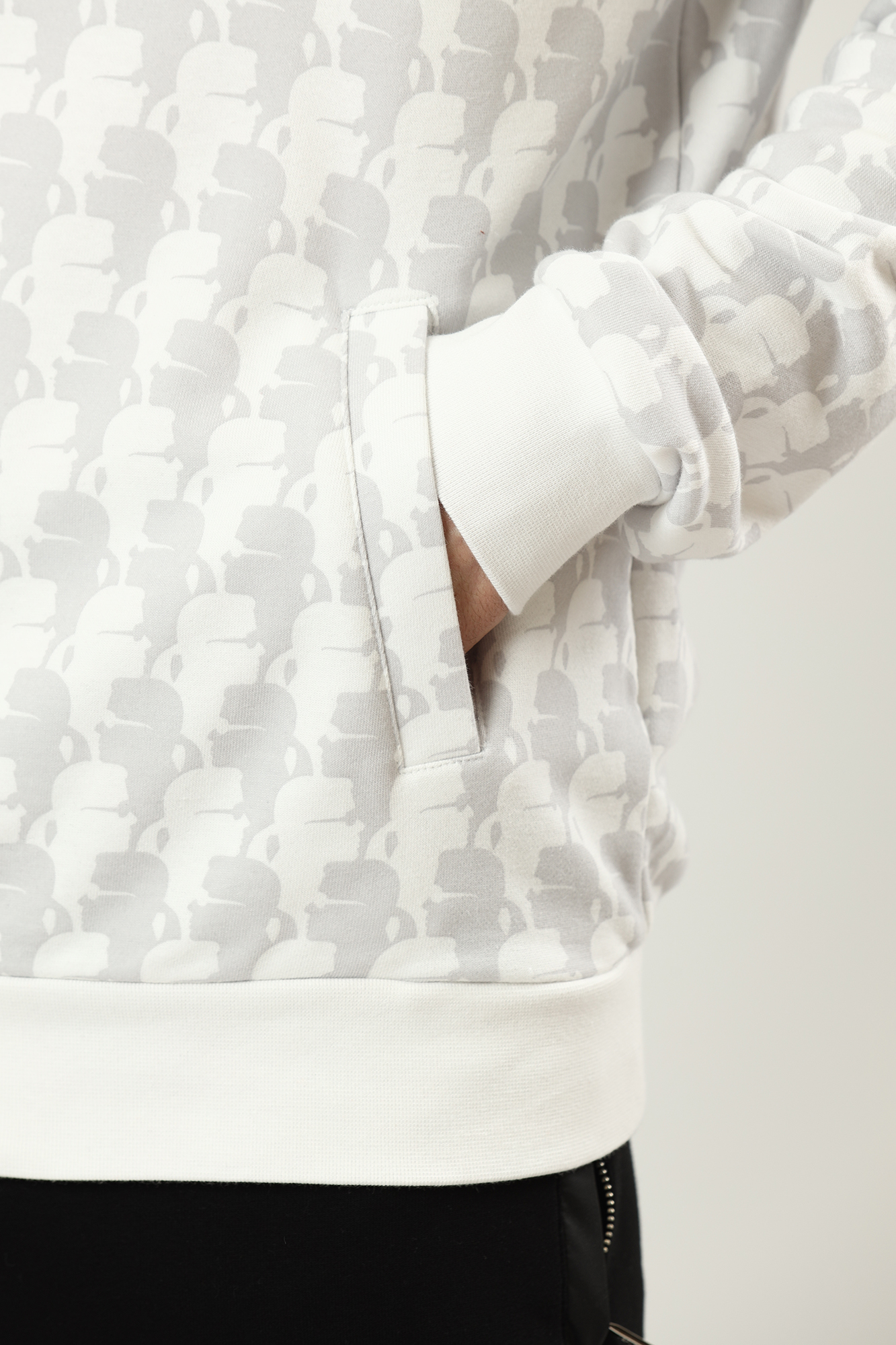 521900_705085 Худи Karl Lagerfeld Белый