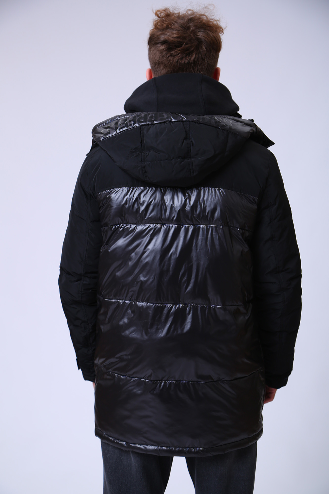 524503_505006 Куртка пуховая Karl Lagerfeld Черный