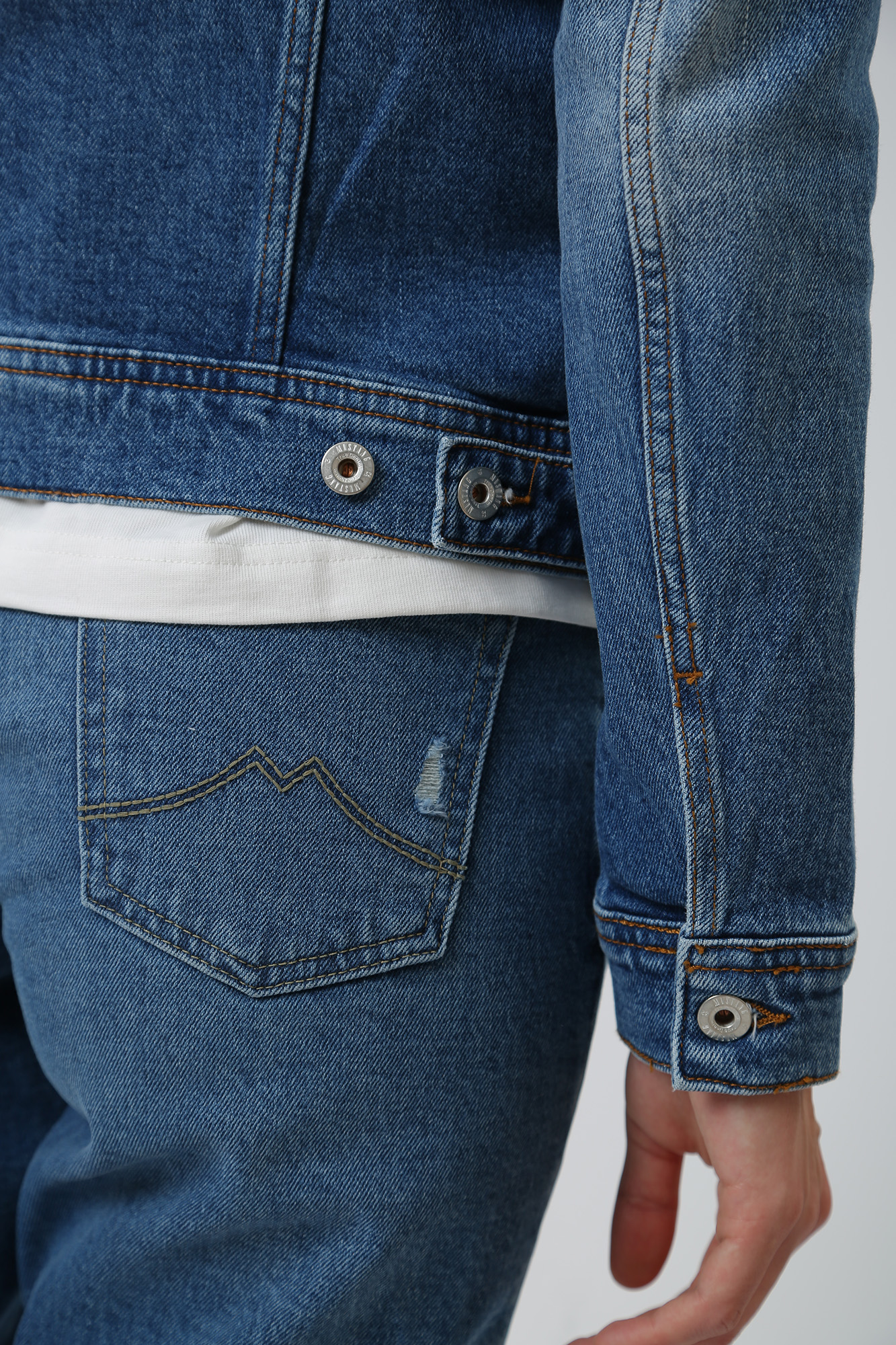 1014375-5000 куртка джинсовая mustang