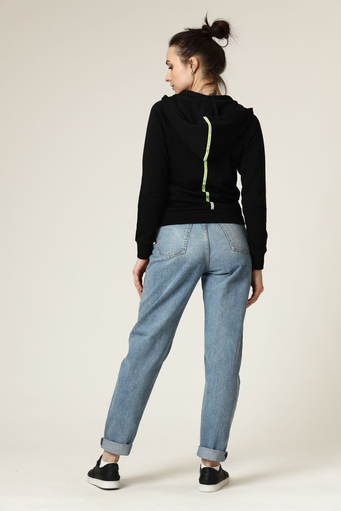 3KYM85_YJ3NZ толстовка armani exchange 