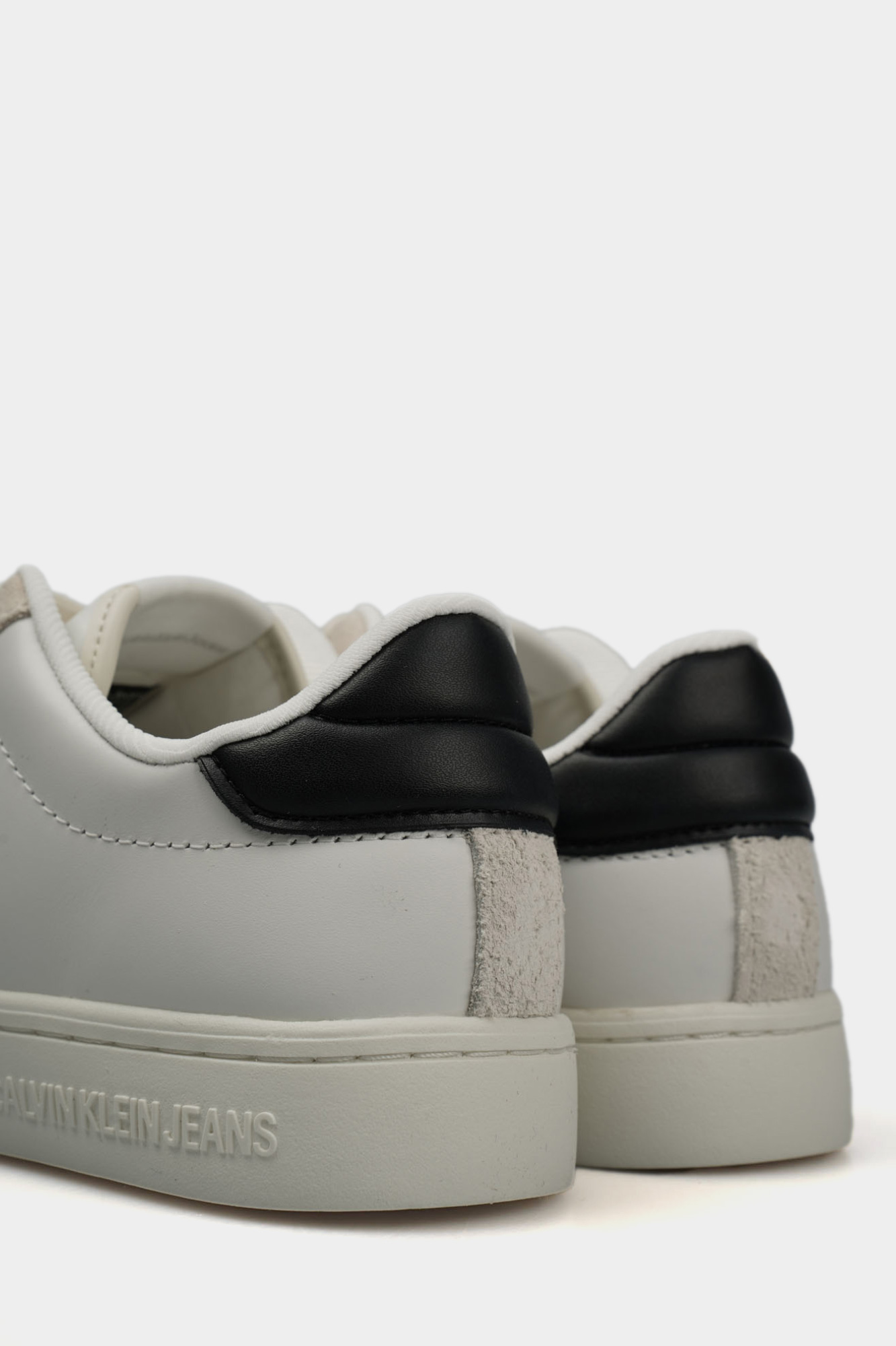 YW0YW01611 Кеды Calvin Klein Jeans Белый