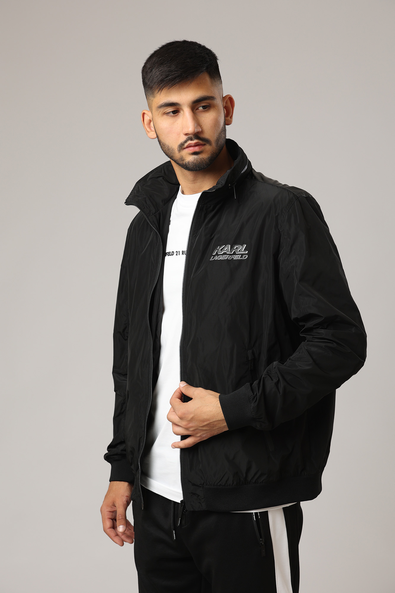 523501_505081 Ветровка Karl Lagerfeld Черный