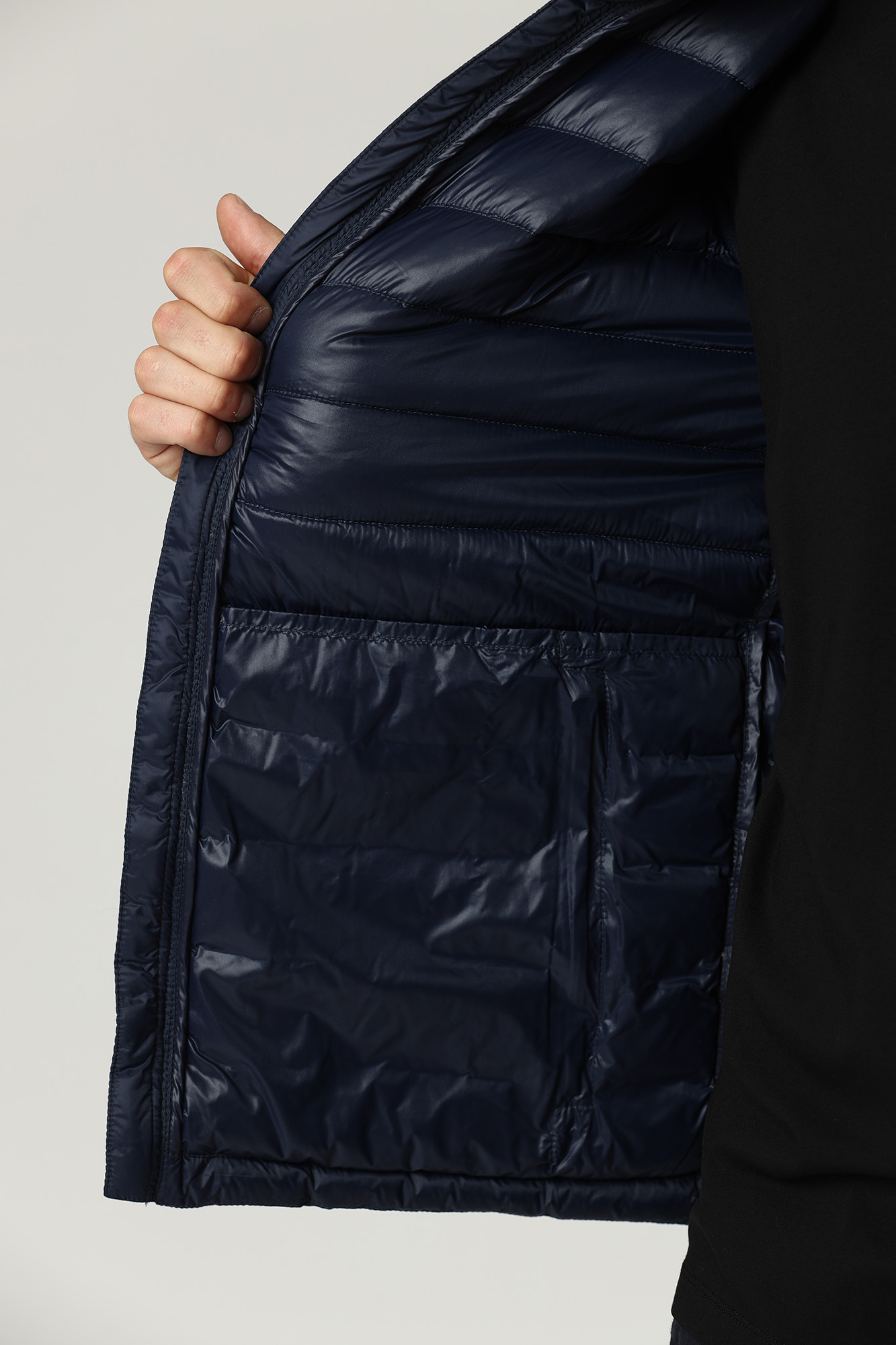 521591_505025 Жилет утепленный Karl Lagerfeld Синий