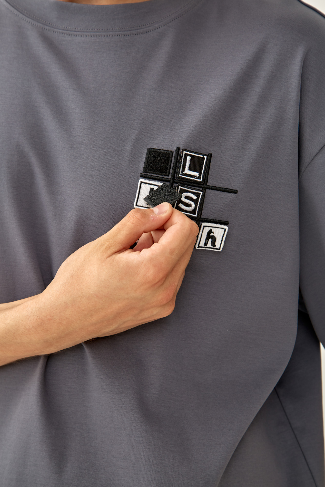 M-242-KB-30318 Футболка The Hills Серый