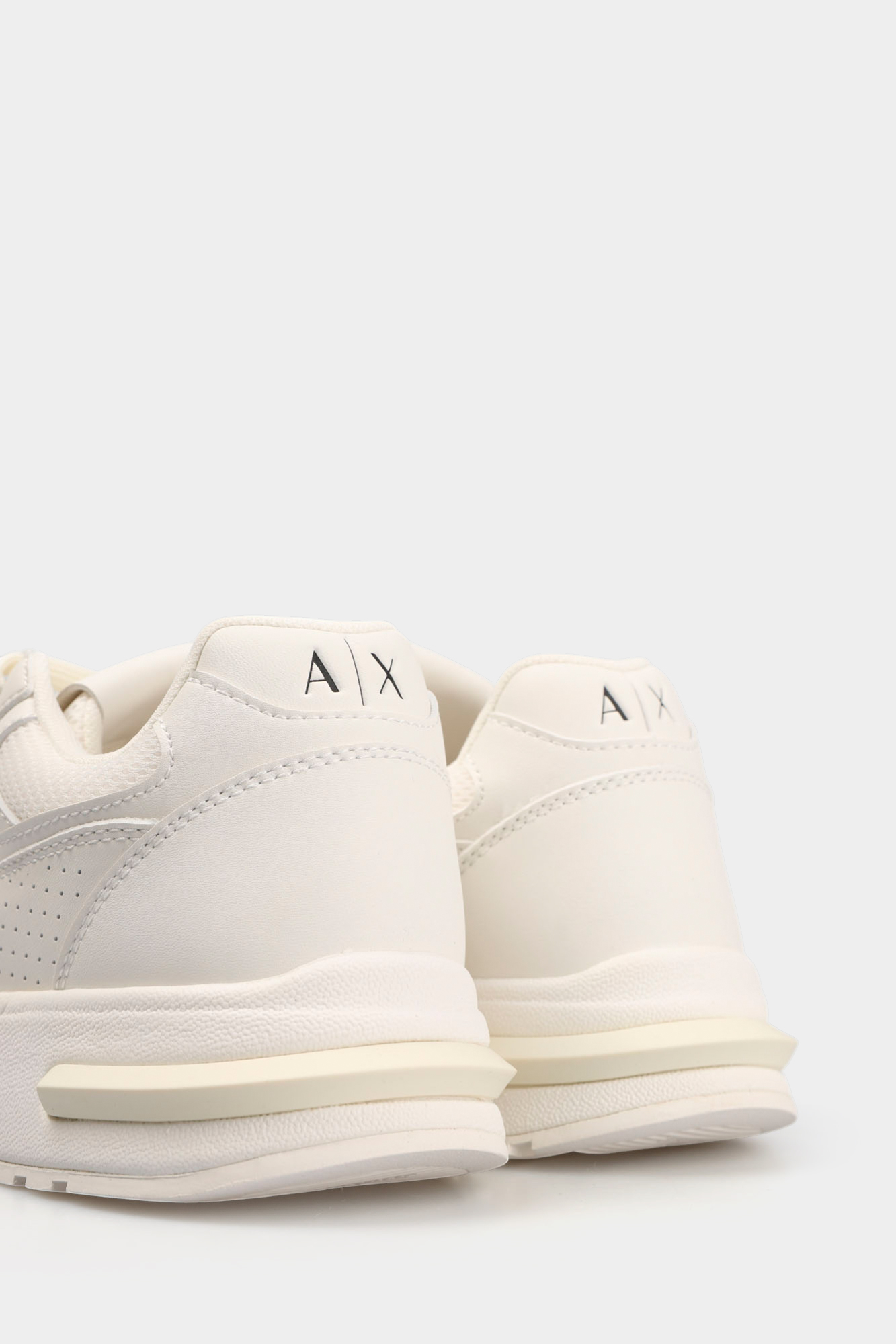 XM002625_AF22779 Кроссовки Armani Exchange Белый