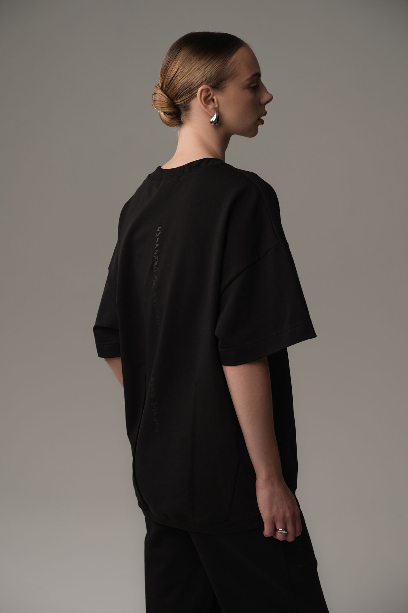 W-251-P-11-0046 футболка the hills 